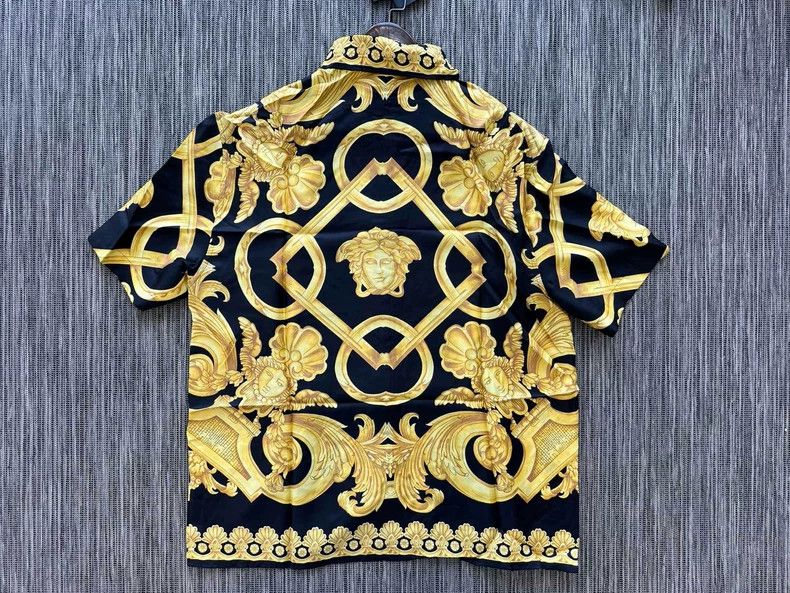 Versace Versace Silk shirt Size US S / EU 44-46 / 1 - 5 Thumbnail