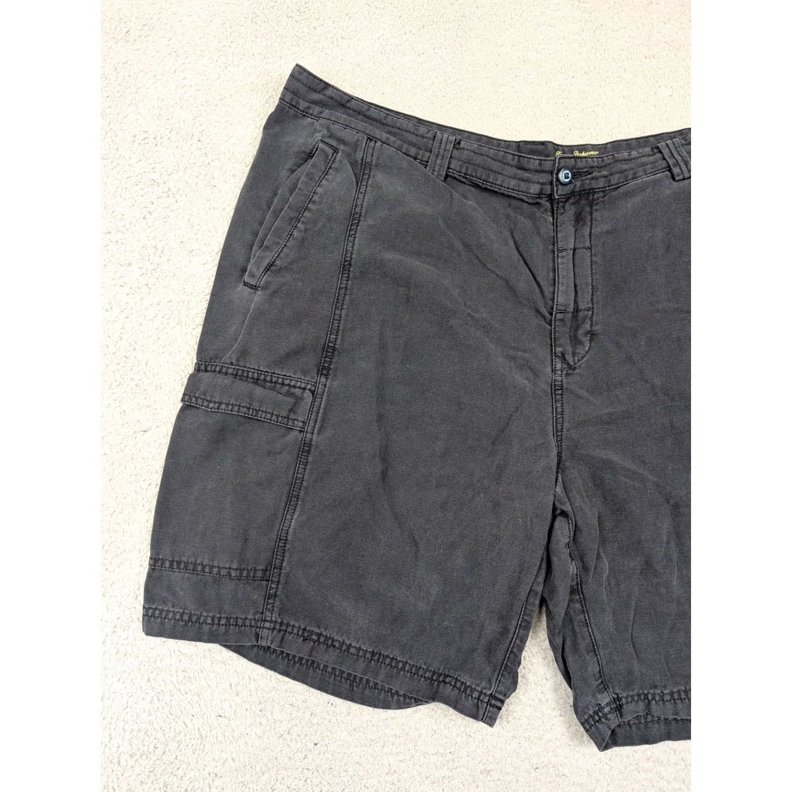Tommy Bahama Tommy Bahama Relax Cargo Shorts Mens 42 Gray Cotton Lyocell Zip Fly Front Pockets 10 In Inseam Casual Summer Relax Mens Size US 42 / EU 58 - 2 Thumbnail