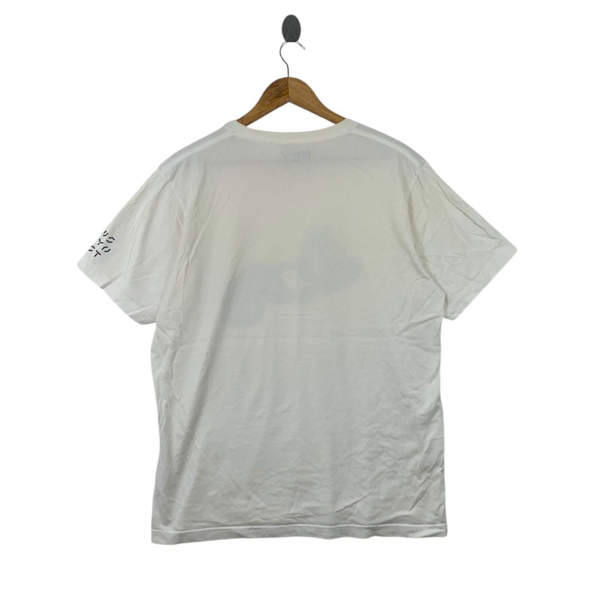 Kaws KAWS x UNIQLO COMPANION Tokyo First Edition Tee Shirt Top Size US XL / EU 56 / 4 - 4 Thumbnail