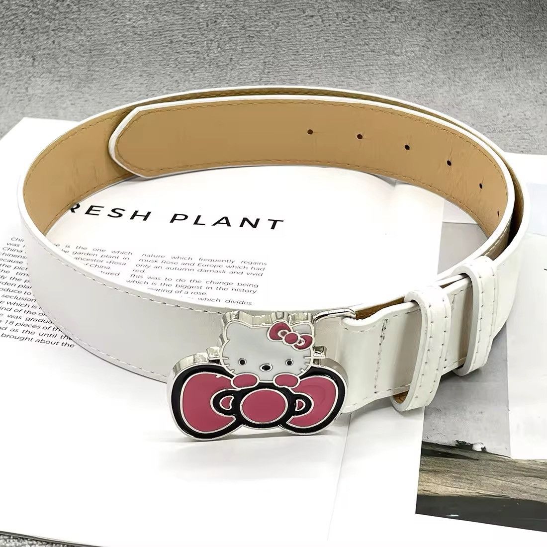 Leather y2k 2000s Hello Kitty rhinestone grunge goth emo punk belt Size ONE SIZE - 3 Thumbnail