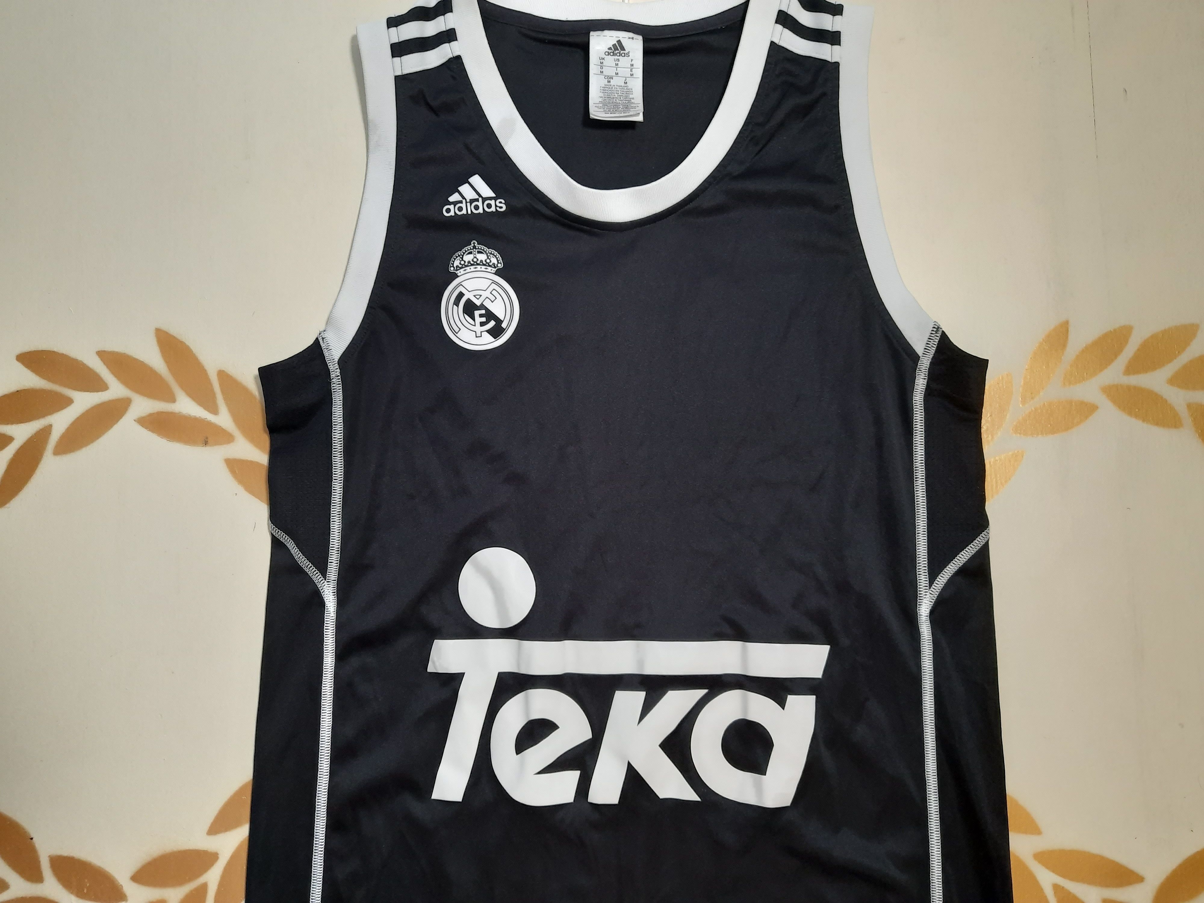 Other Real Madrid Basketball Jersey 2014 Size US M / EU 48-50 / 2 - 5 Thumbnail