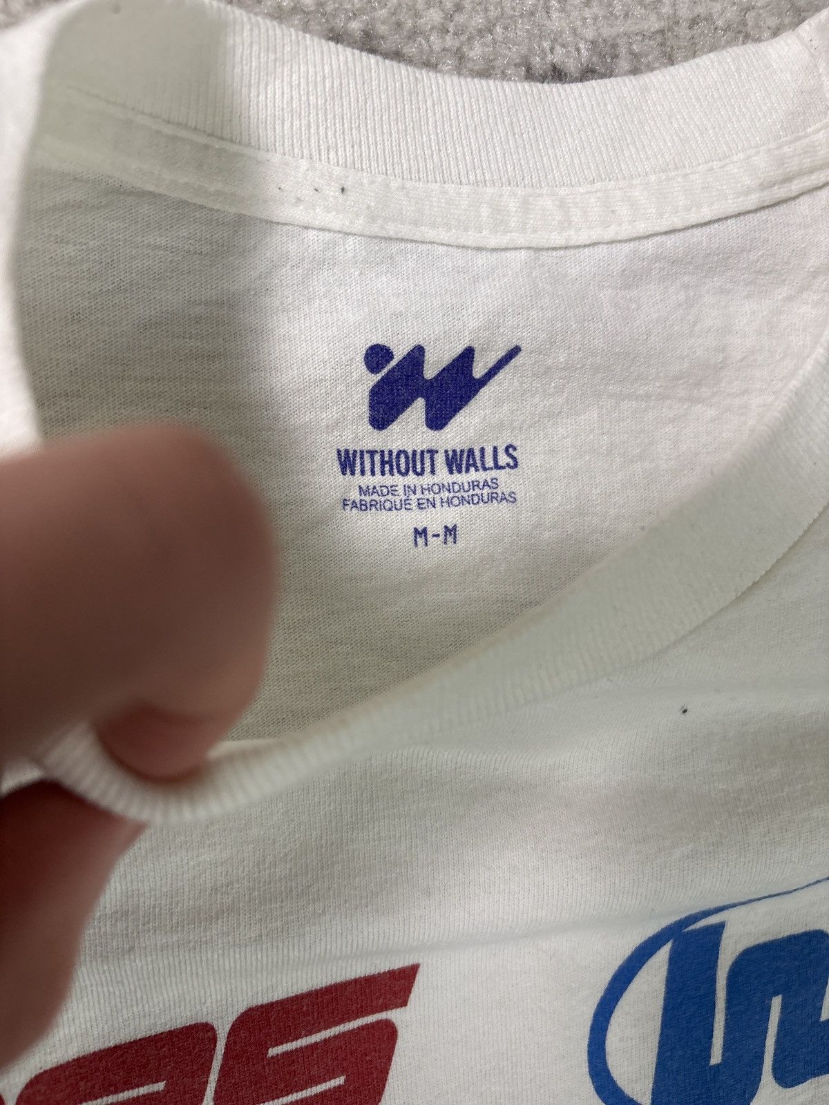 Urban Outfitters WITHOUT WALLS LONGSLEEVE Size US M / EU 48-50 / 2 - 4 Thumbnail