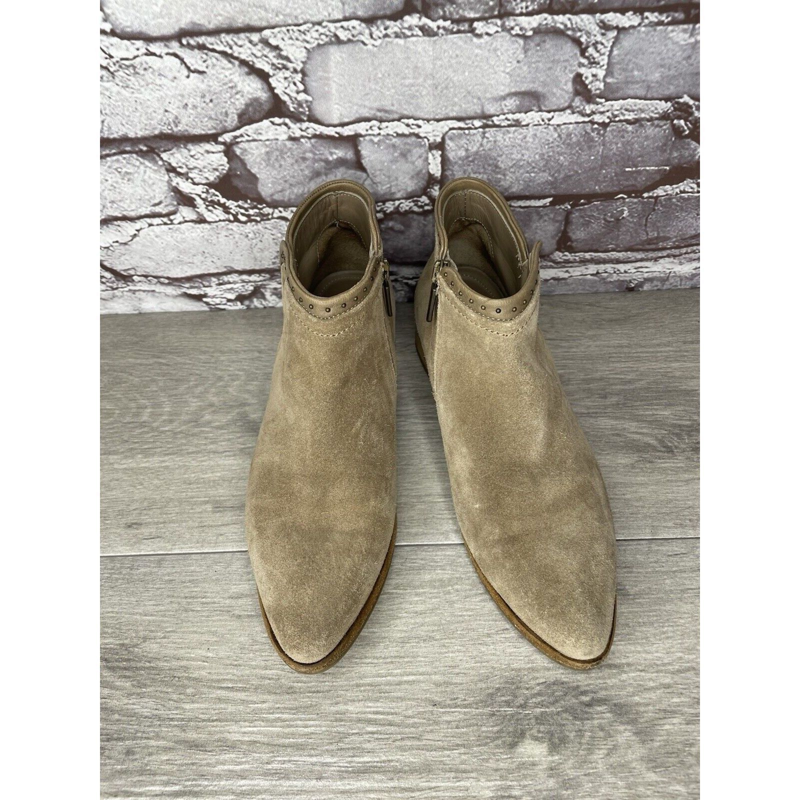 Other ITALEAU Tan Suede Leather Ankle Side Zipper Low Heel Boots W Size US 6.5 / IT 36.5 - 11 Thumbnail