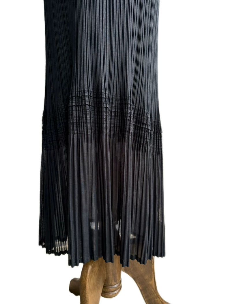 Issey Miyake Issey Miyake black dress Size M / US 6-8 / IT 42-44 - 7 Thumbnail