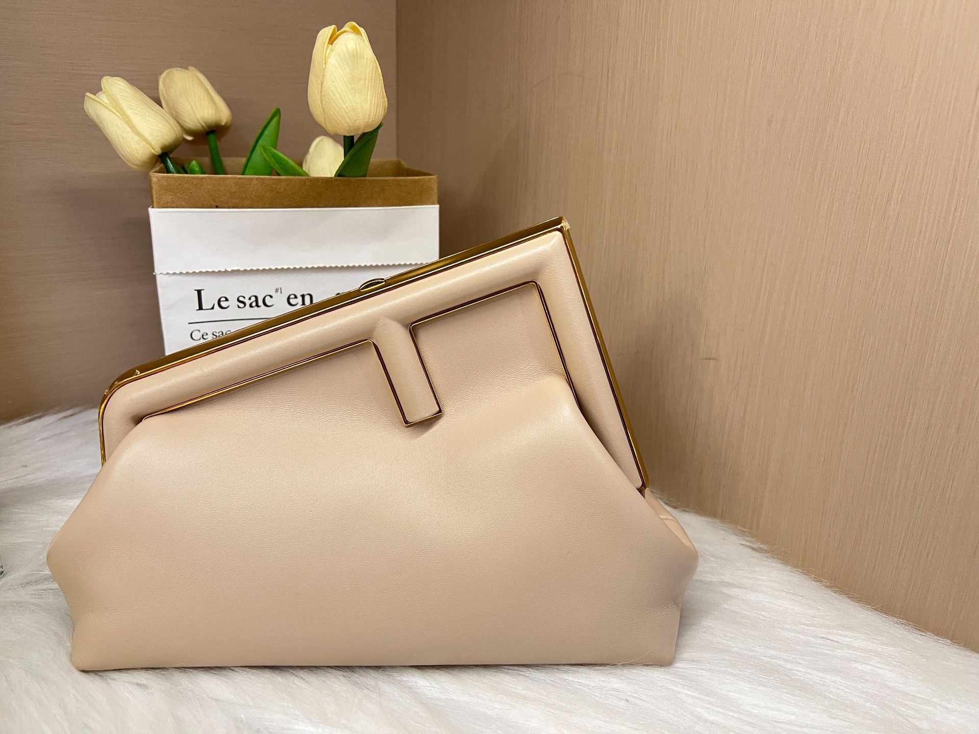Fendi FENDI First FF Lock Leather Clutch Size ONE SIZE - 1 Thumbnail