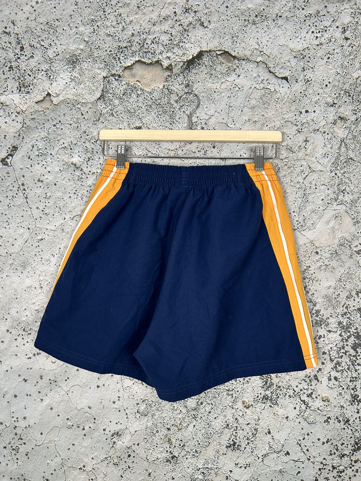 Adidas Vintage 90s Adidas Sportswear Shorts Football Hype Rare Size US 32 / EU 48 - 3 Thumbnail