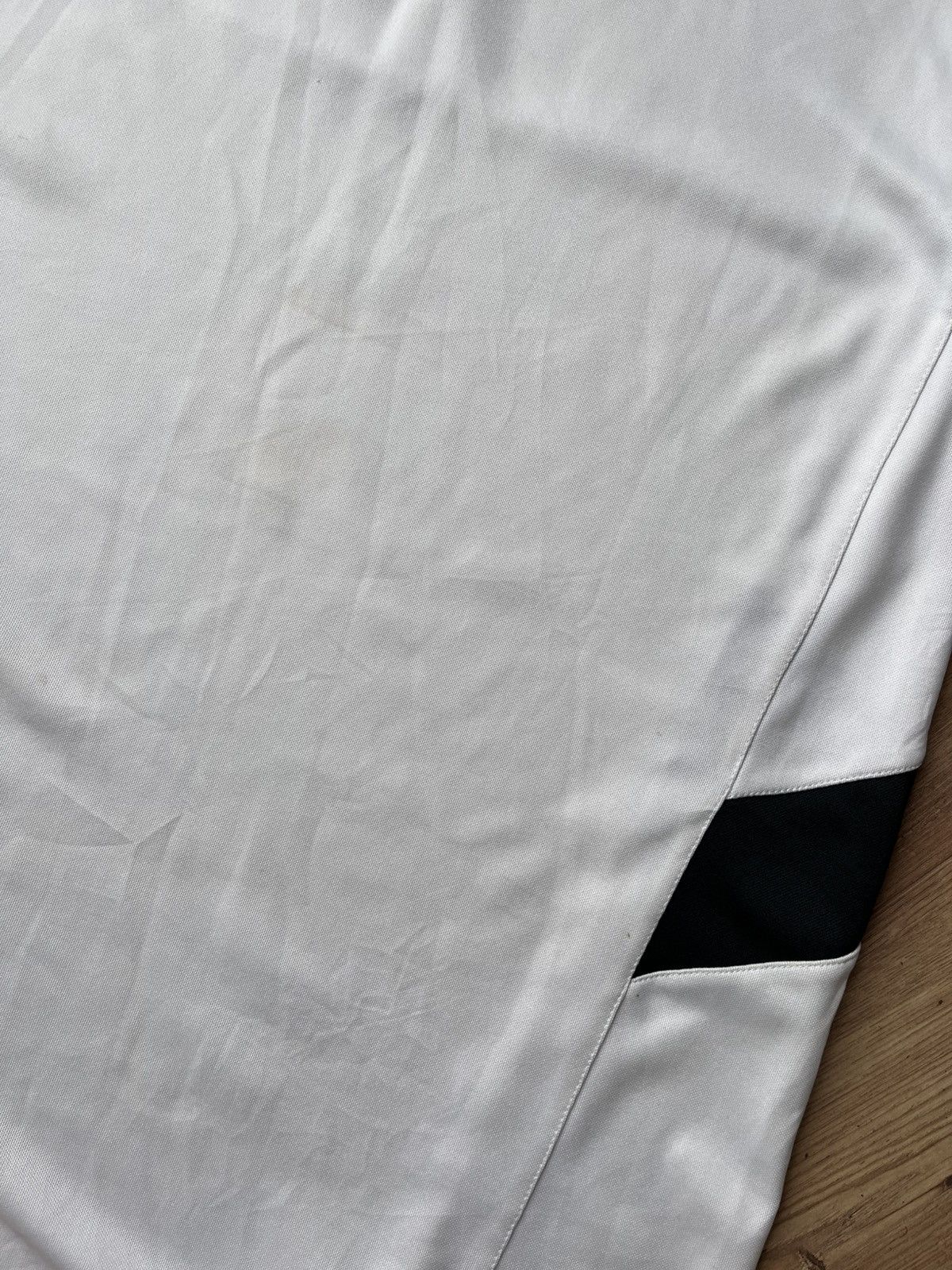 Nike 90’s NIKE TEAM BIG CENTRAL SWOOSH LOGO Y2K RETRO TEE RARE Size US M / EU 48-50 / 2 - 12 Thumbnail