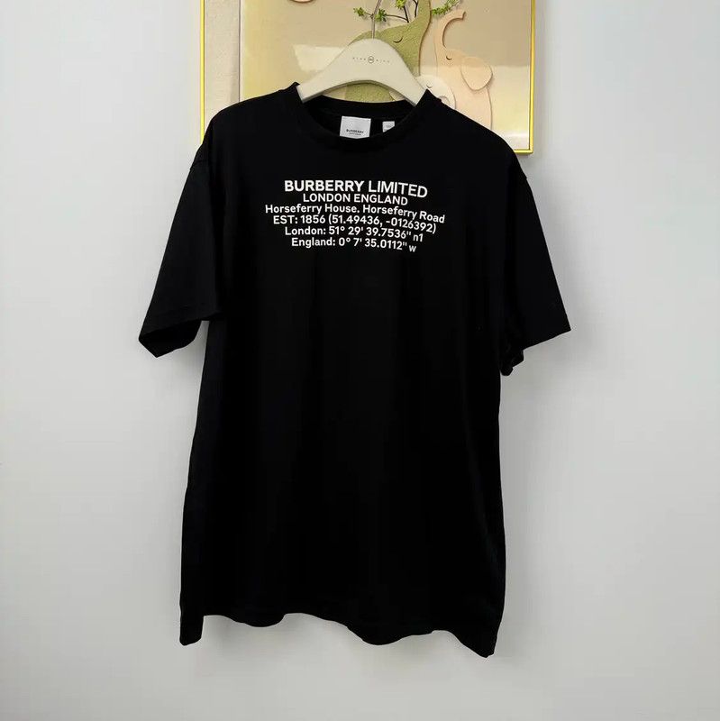Burberry Burberry Black Cotton Lettered Short Sleeve T-Shirt Size S / US 4 / IT 40 - 1 Thumbnail