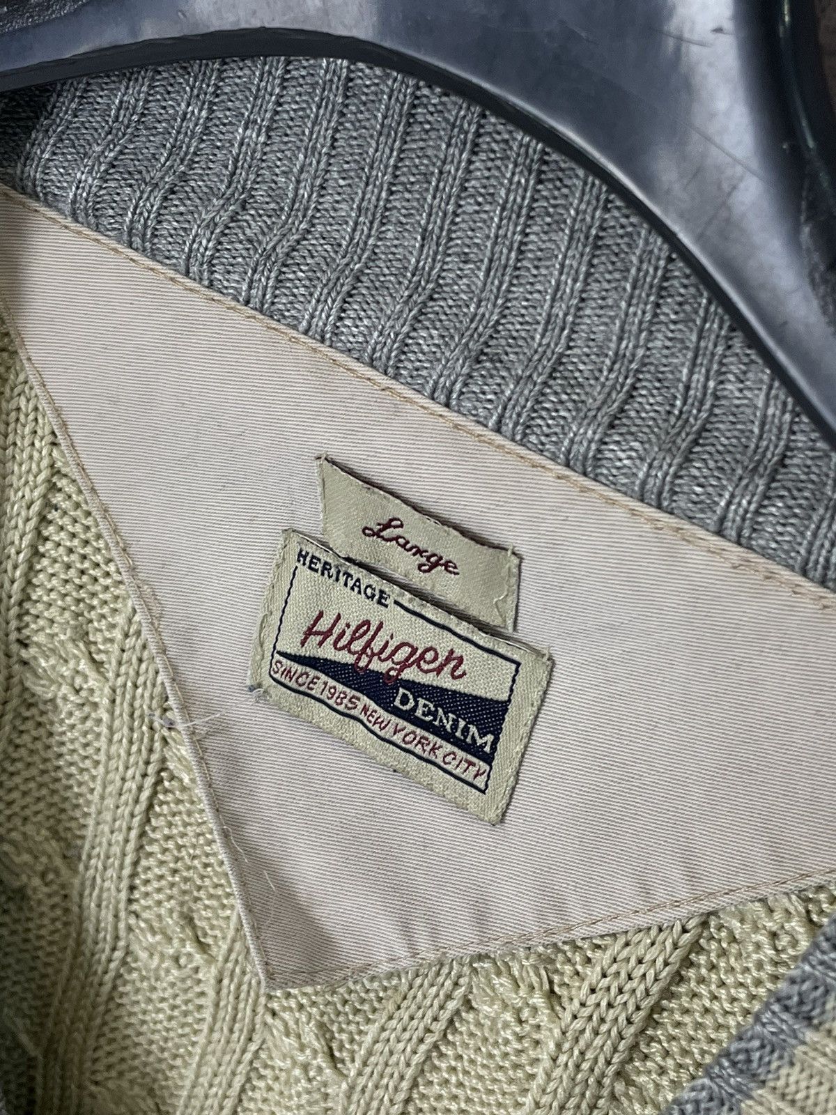 Tommy Hilfiger × Vintage Vintage 90s Tommy Hilfiger Dapper Cable Knit Sweater Vest Size US L / EU 52-54 / 3 - 7 Thumbnail