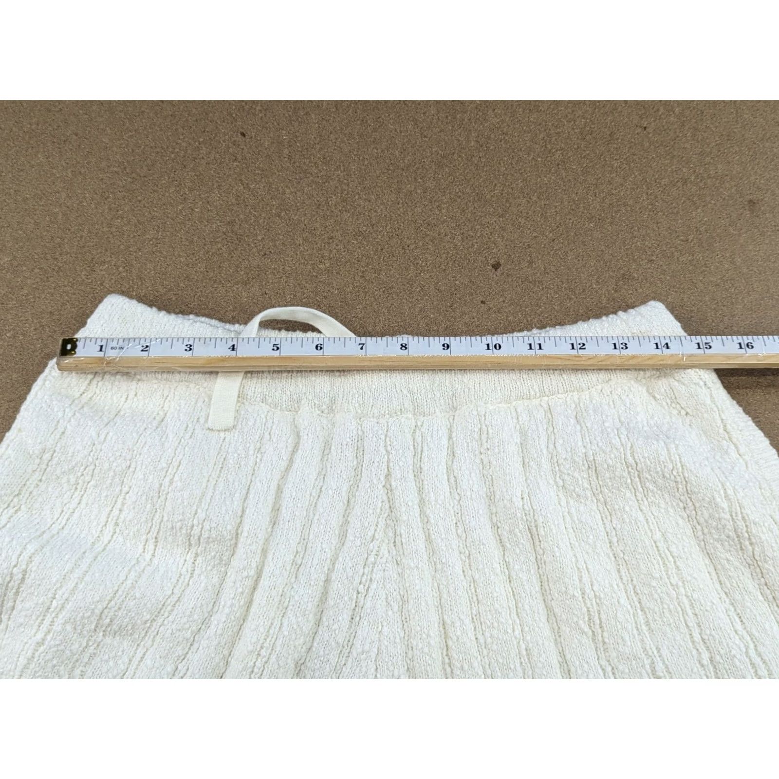 Holzweiler Holzweiler Afo Shorts Womens Size L White Ecru 100% Cotton Drawstrings Ladies Size 36" / US 14 / IT 50 - 2 Thumbnail