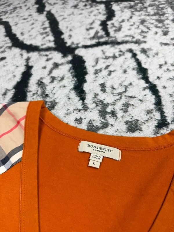 Burberry Burberry orange longsleeve T-shirt L pattern Size US L / EU 52-54 / 3 - 4 Thumbnail