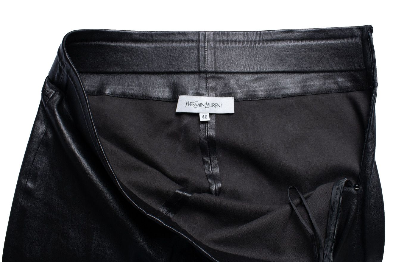 Yves Saint Laurent Yves Saint Laurent, leather trousers in black Size 28" / US 6 / IT 42 - 5 Thumbnail
