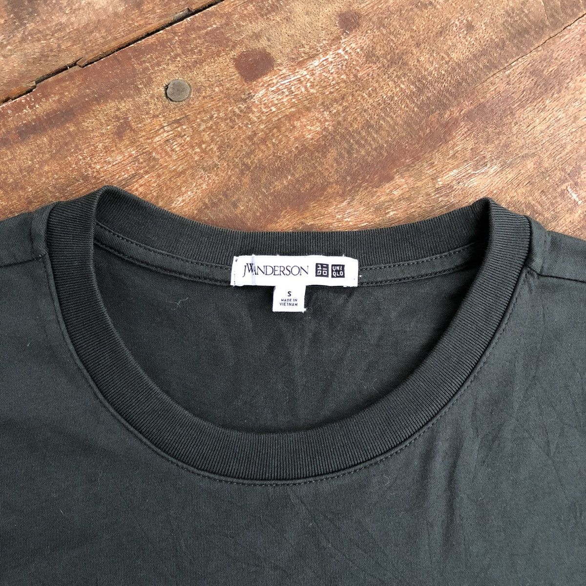 JW Anderson J.W Anderson x Uniqlo Designer Rare T Shirt Size S / US 4 / IT 40 - 5 Thumbnail