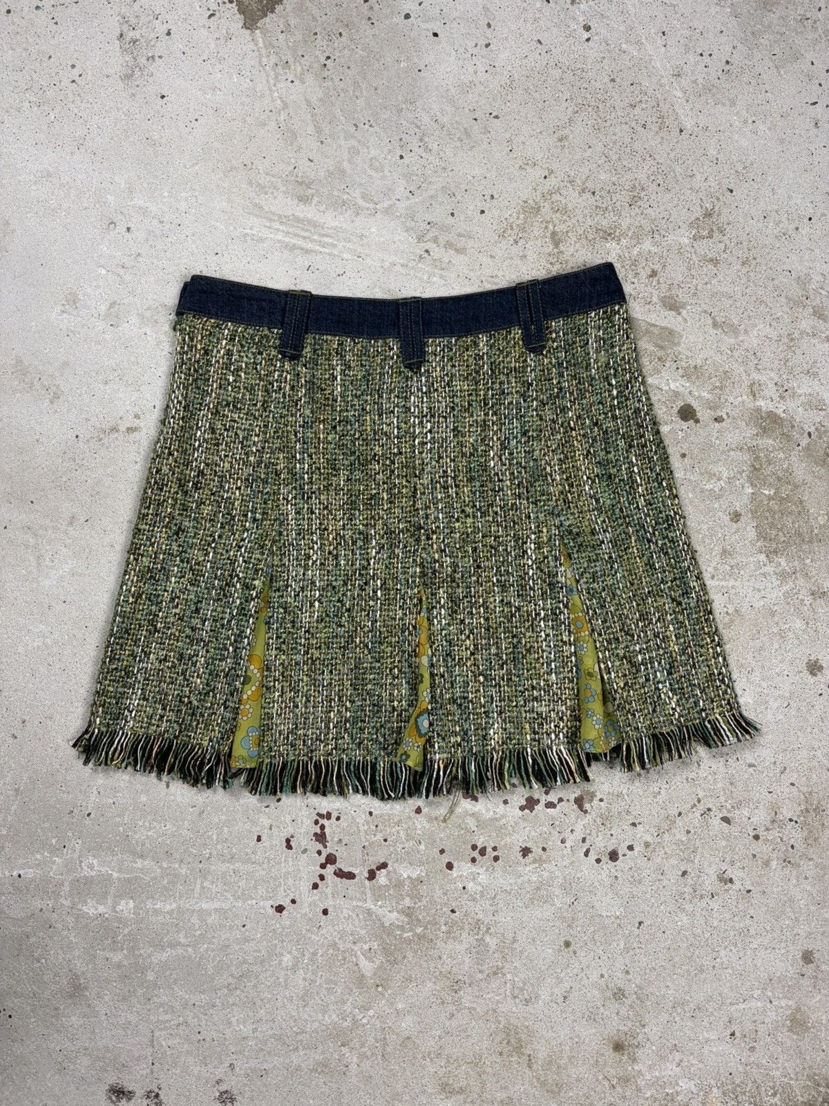 Dolce & Gabbana 2000s Dolce & Gabbana Knitted Mini Skirt Fringe Tweed Size 28" / US 6 / IT 42 - 2 Thumbnail
