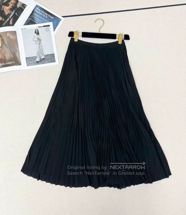 Balenciaga Balenciaga Pleated Skirt Size 39" - 3 Thumbnail