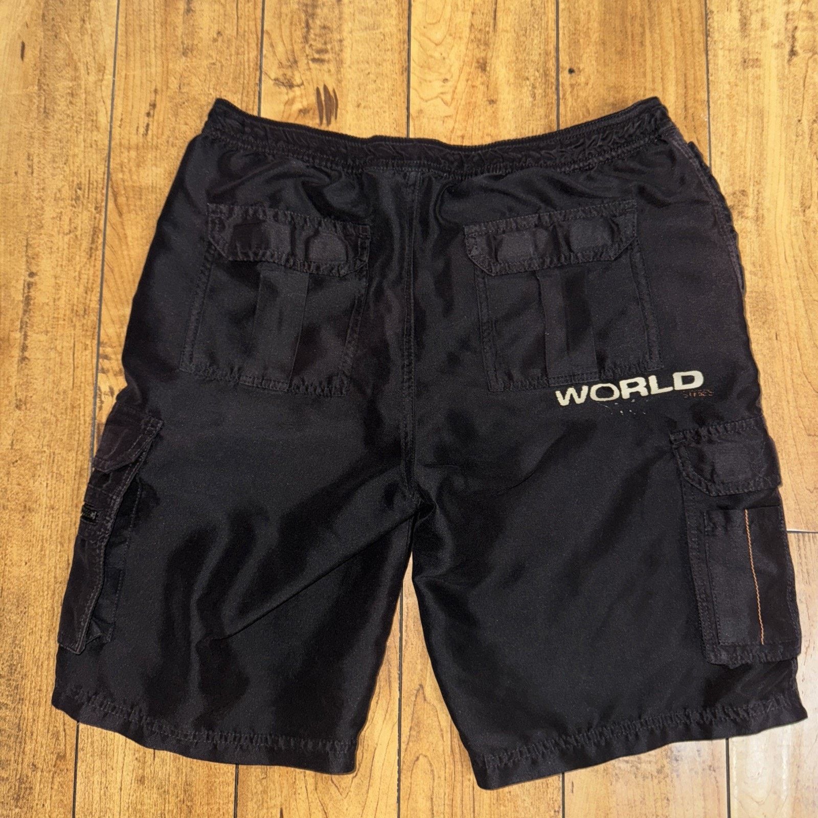 Vintage Vintage World Industries Board Shorts 32x10 Black Large Size US 32 / EU 48 - 4 Thumbnail