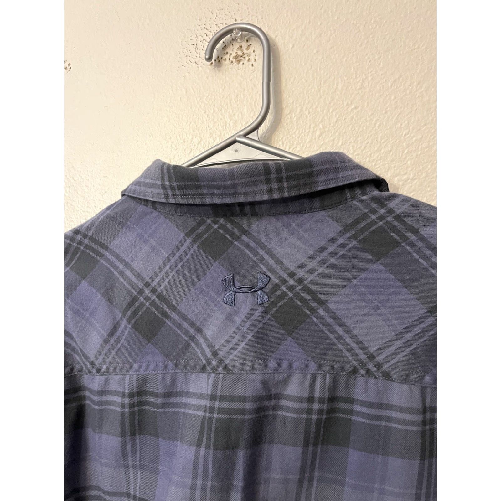 Under Armour Under Armour Shirt Men L Blue Plaid Flannel Button Up Casual Outdoor Size US L / EU 52-54 / 3 - 5 Thumbnail