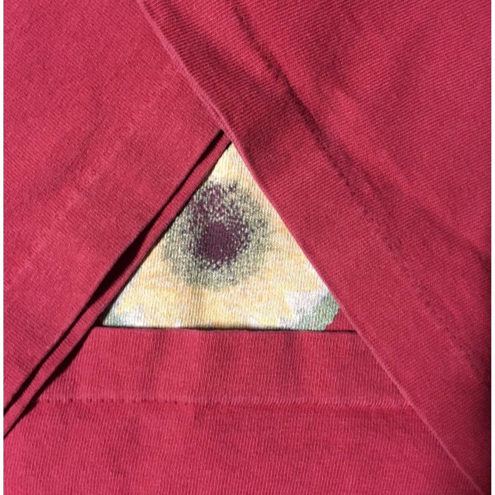 Vintage VINTAGE 90s Heart Flowers Faded Shirt Maze Red L Mens Short Sleeve USA Single Stitch T-Shirt Size US L / EU 52-54 / 3 - 3 Thumbnail