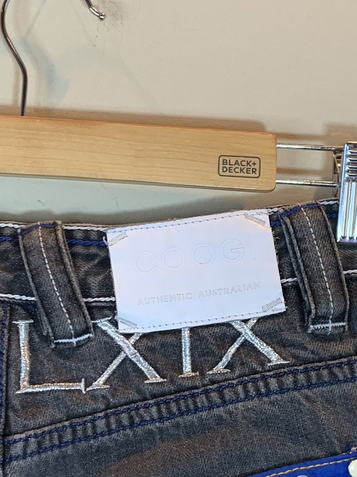 Coogi *RARE* Vintage 1990’s COOGI Embroidered Faded Denim Jeans Size US 28 / EU 44 - 10 Thumbnail