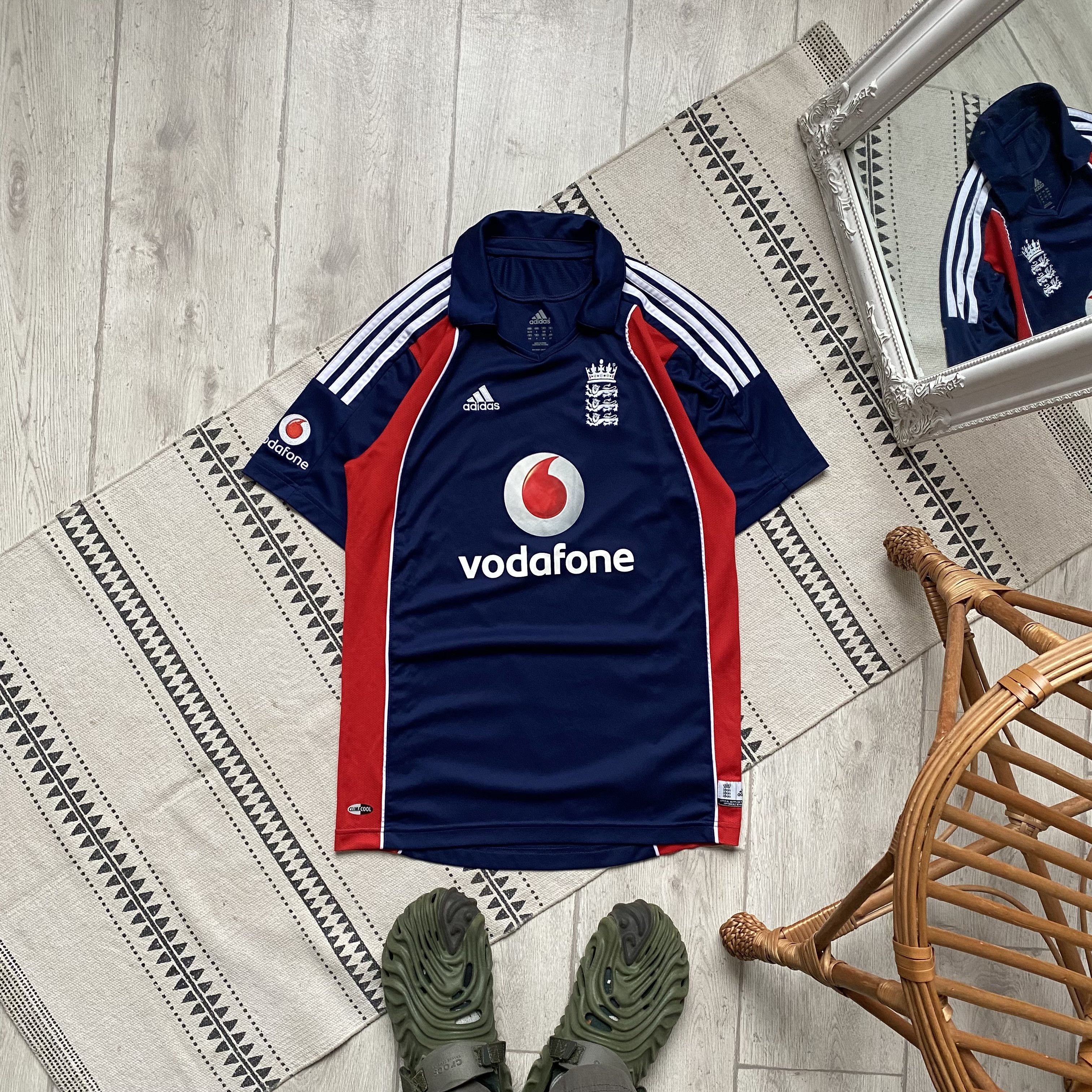 Adidas 🇬🇧 Vintage Blokcore Adidas Vodafone England jersey soccer Size US S / EU 44-46 / 1 - 1 Thumbnail