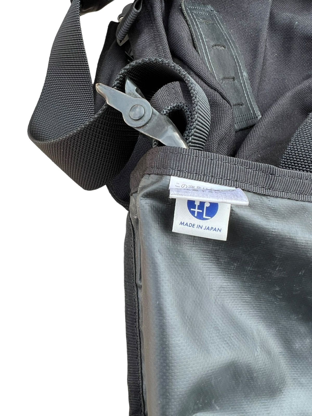 Leather Porter Yoshida Japan Hybrid Leather Large Messenger Bag Size ONE SIZE - 23 Thumbnail