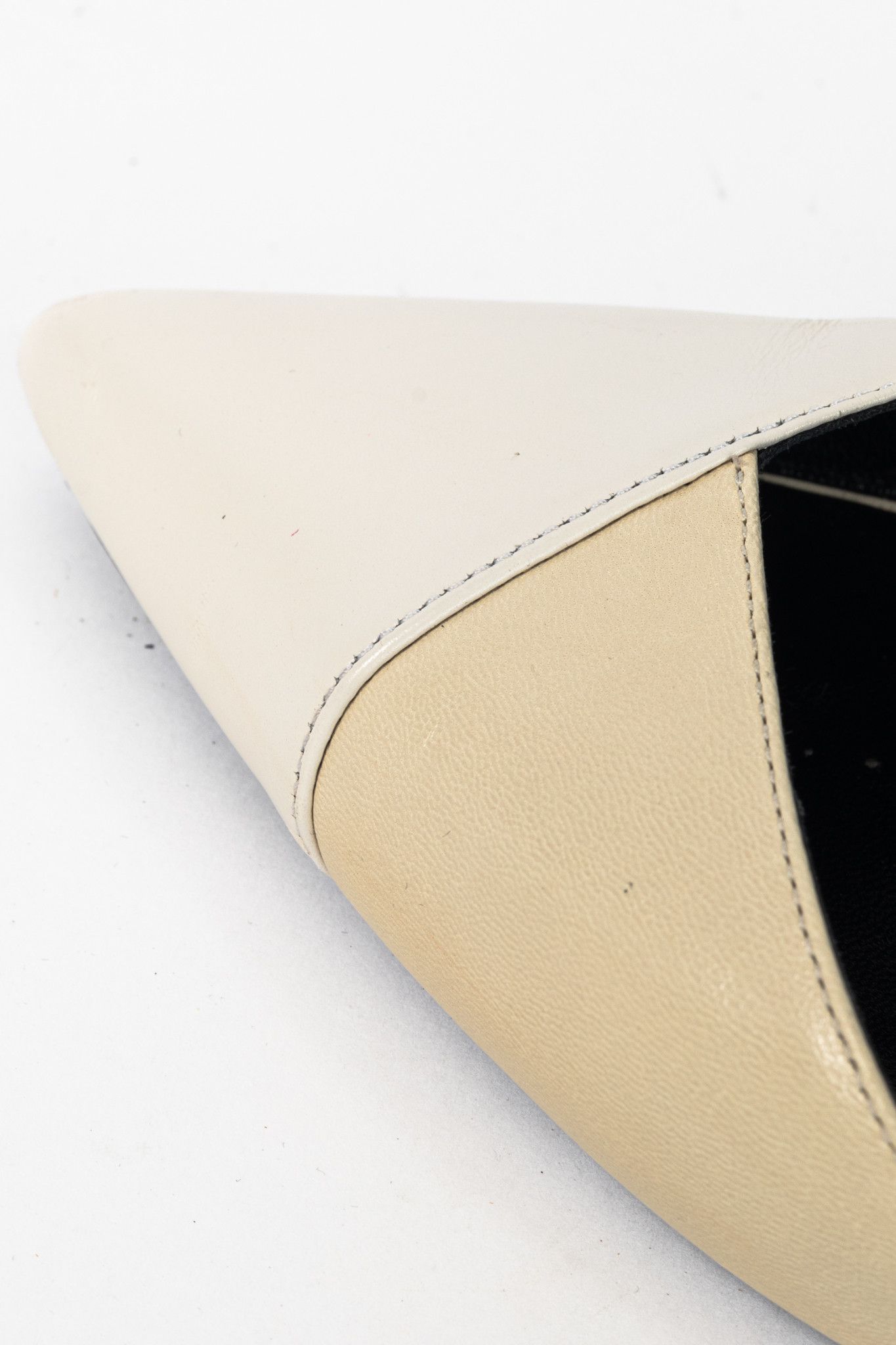 Celine Celine Ivory & Beige Two-Tone Pointed-Toe D'Orsay Pumps Size US 10 / IT 40 - 8 Thumbnail