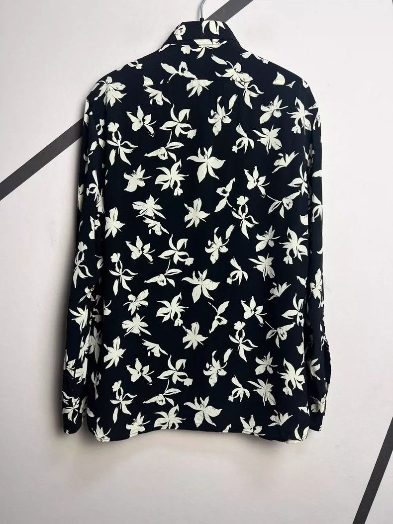 Saint Laurent Paris Saint Laurent Paris size 37 Black and white maple leaf pri Size US M / EU 48-50 / 2 - 2 Thumbnail