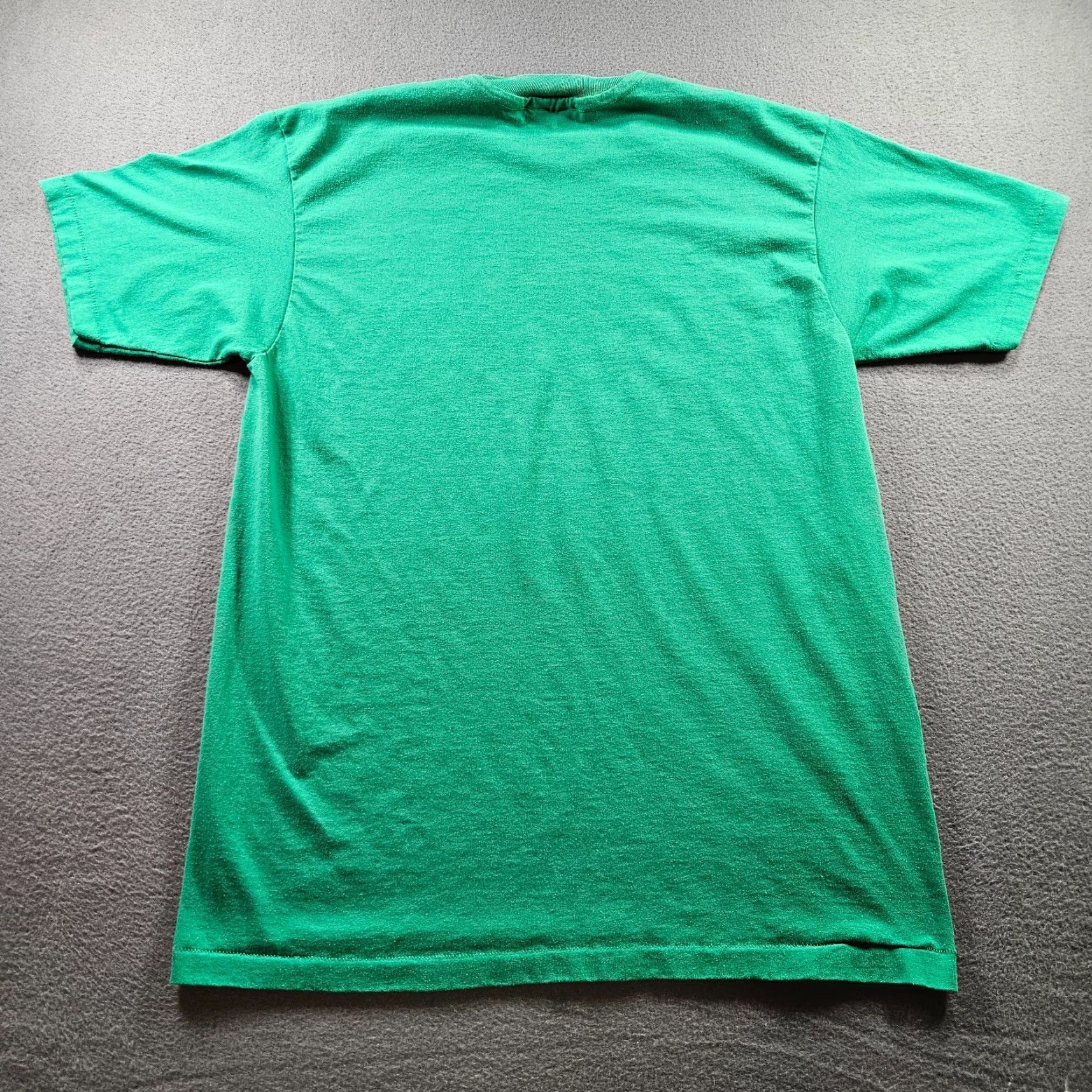 Hanes VINTAGE Hanes Green Graphic T-shirt Mens 90s Funny Irish Crew Neck Short Sleeve Sz L Made In USA Size US L / EU 52-54 / 3 - 2 Thumbnail