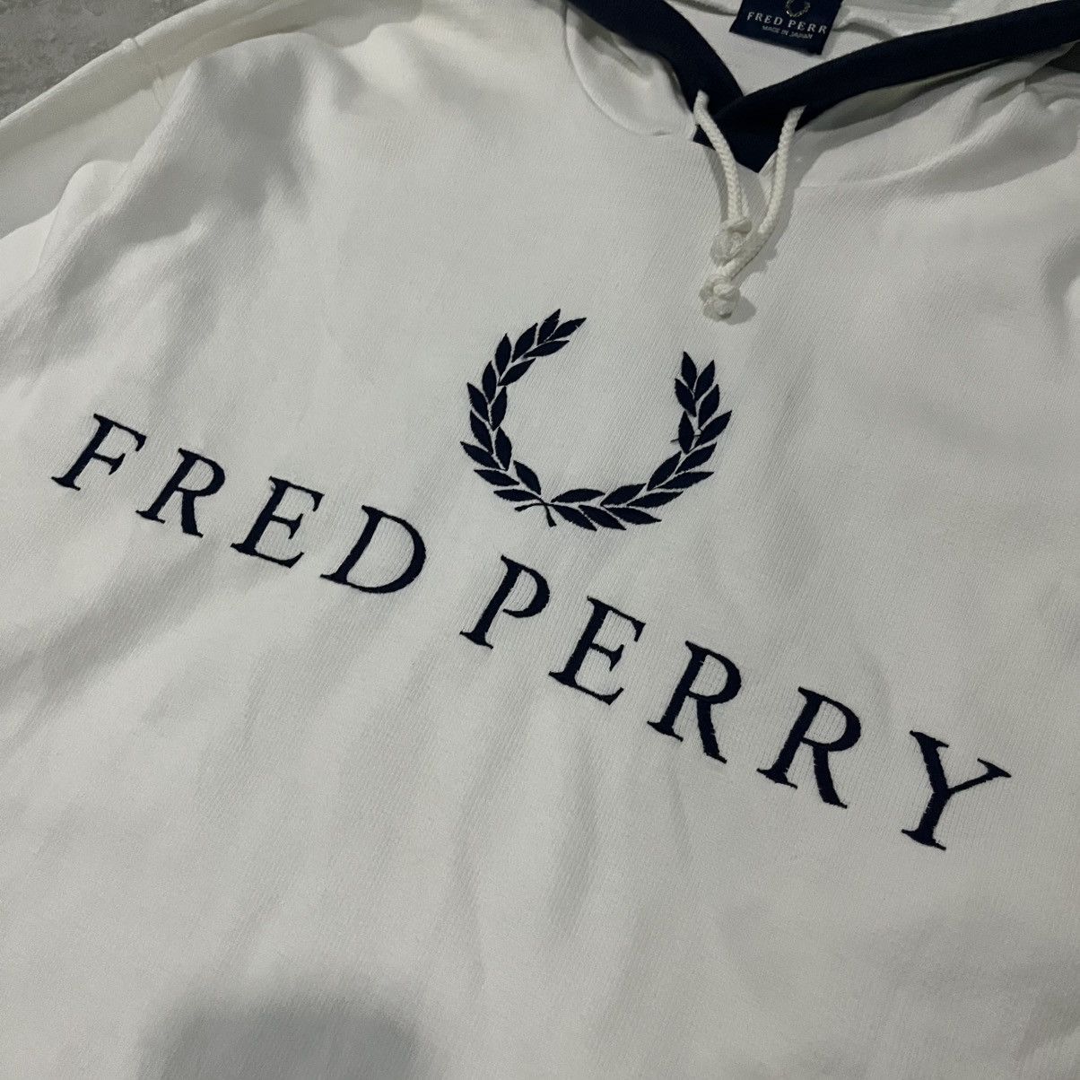 Fred Perry Fred Perry Word Embroidery White Hoodie Size US L / EU 52-54 / 3 - 2 Thumbnail