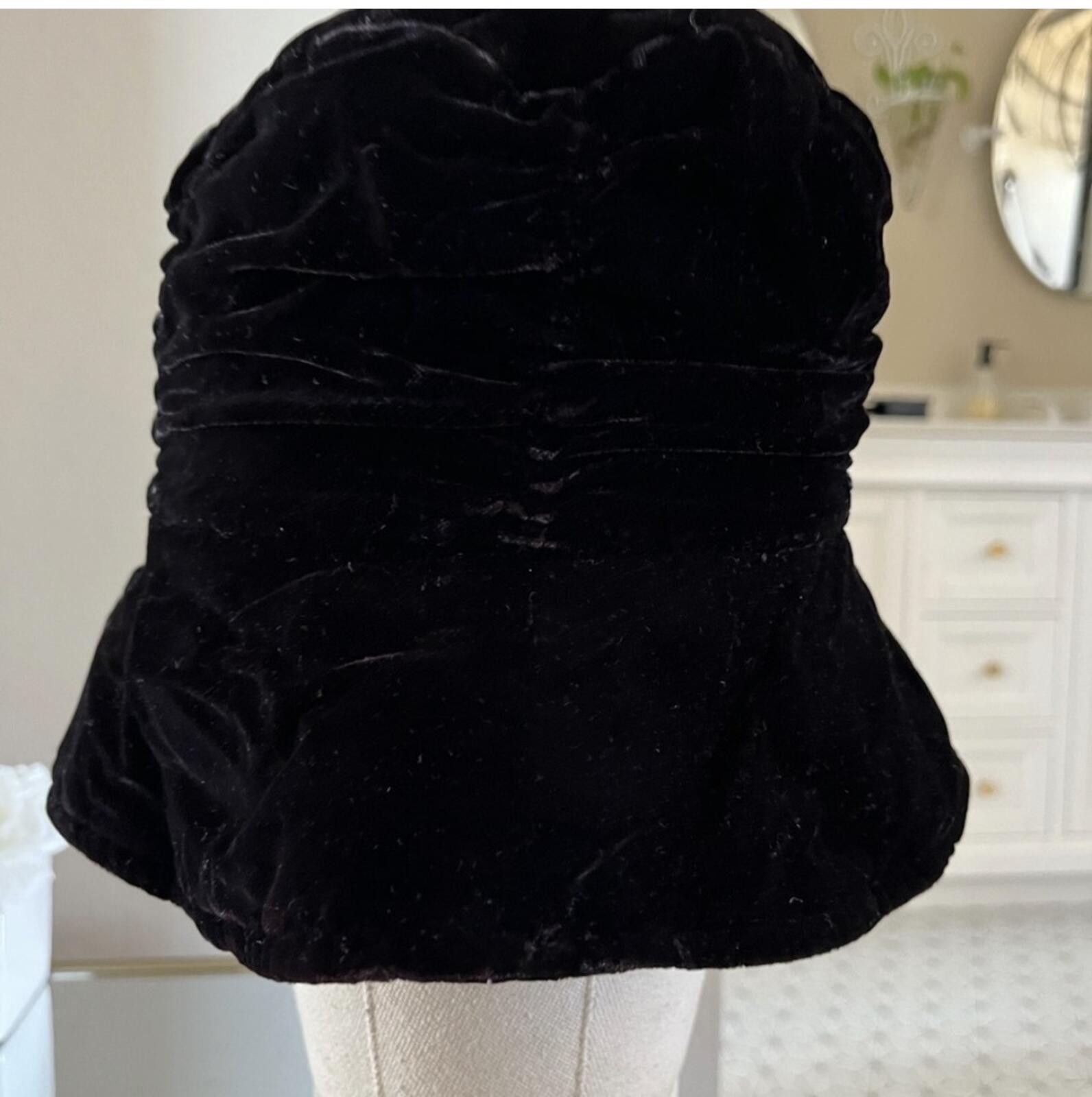 Other ( Y2K) crushed velvet bucket hat Size ONE SIZE - 4 Thumbnail