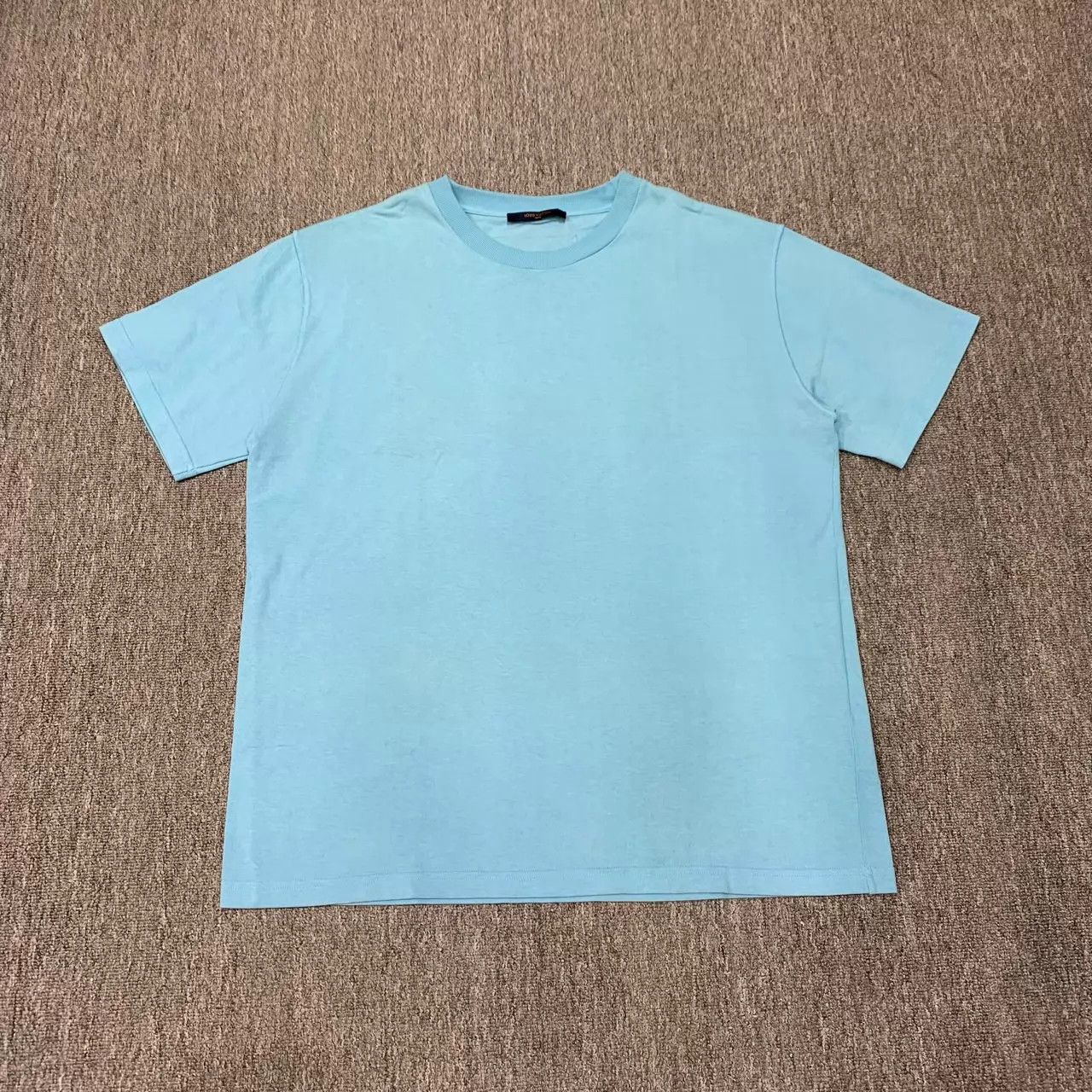 Louis Vuitton Lv Blue Simple Reverse Logo Short Sleeve XL 95 New Size US XL / EU 56 / 4 - 1 Thumbnail