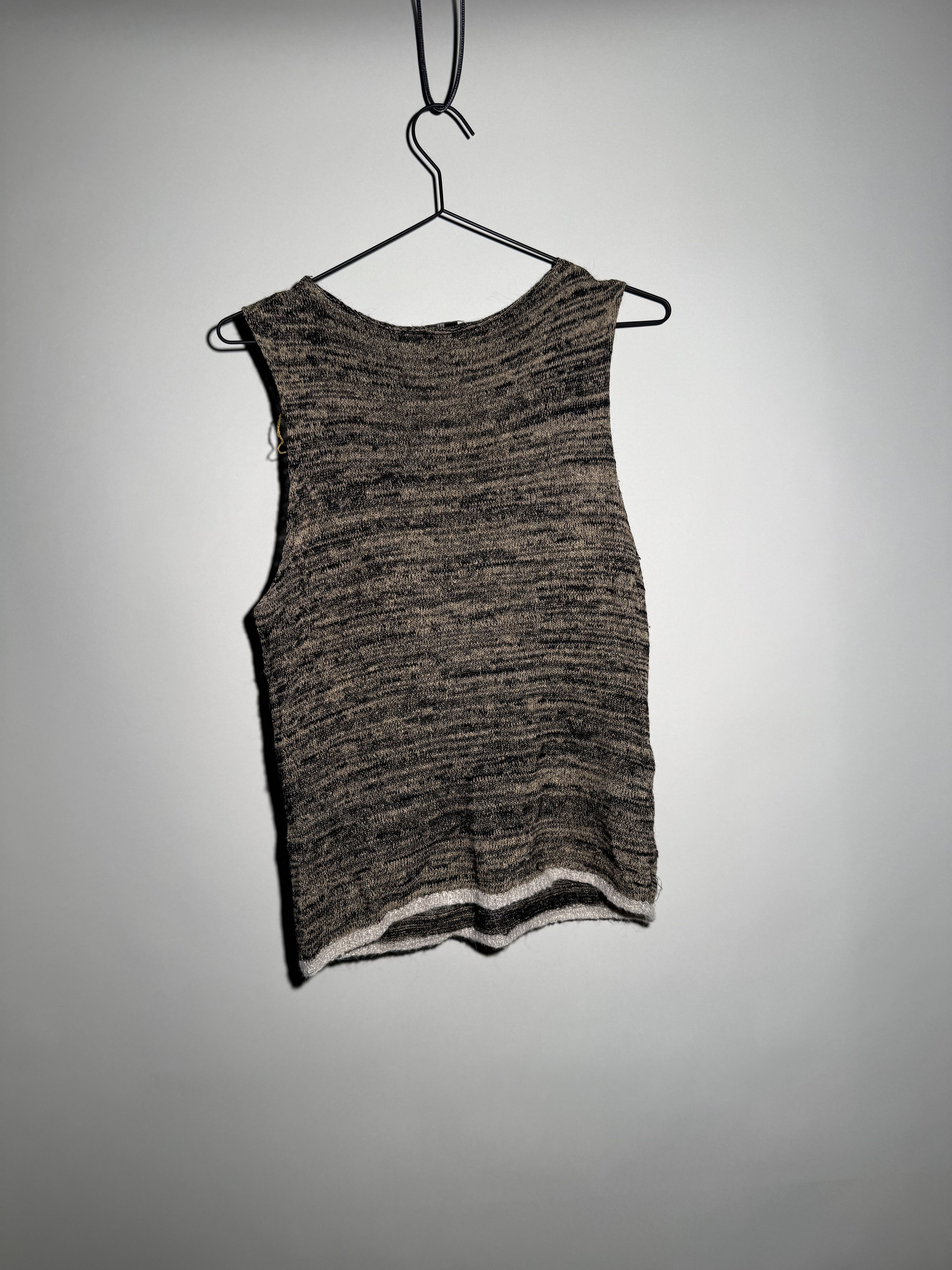 Dries Van Noten Dries Van Noten SS17 Sleeveless Hand Knit Sweater Size US S / EU 44-46 / 1 - 3 Thumbnail