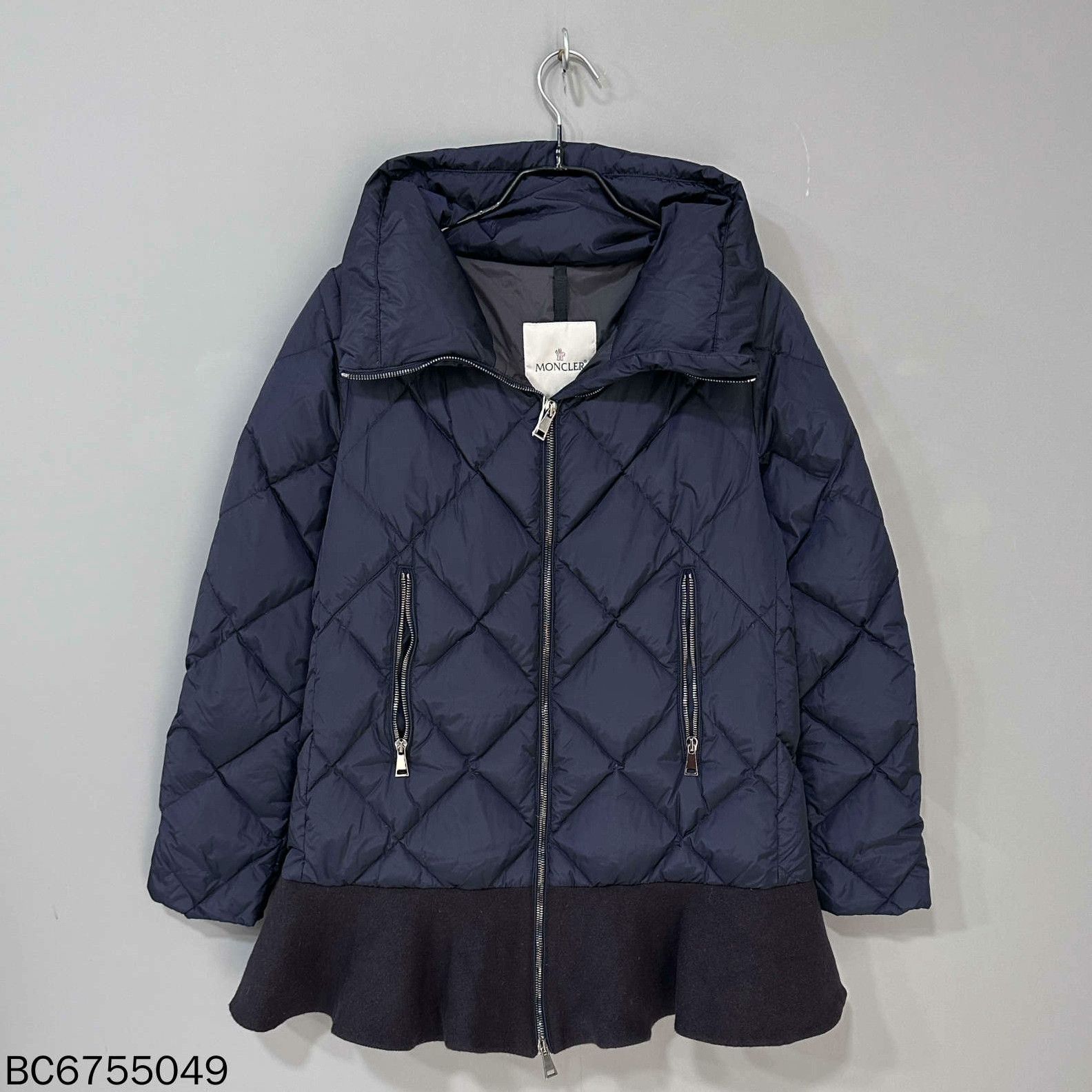 Moncler Moncler Down Plaid Down Jacket XS Women Size XS / US 0-2 / IT 36-38 - 1 Thumbnail