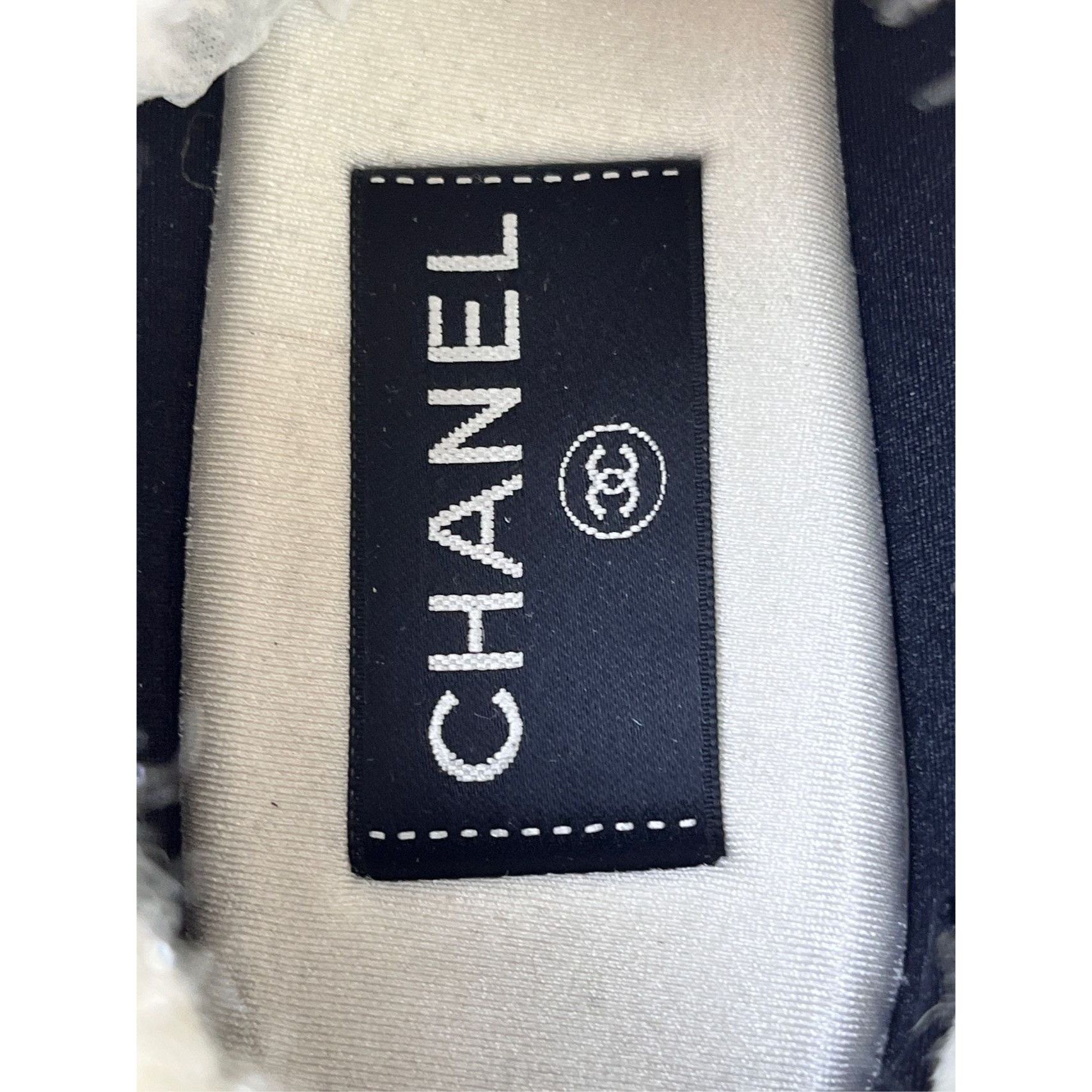 Chanel Chanel Silver & Cream Textured Sneakers Size 38 With White L Size US 8 / IT 38 - 2 Thumbnail