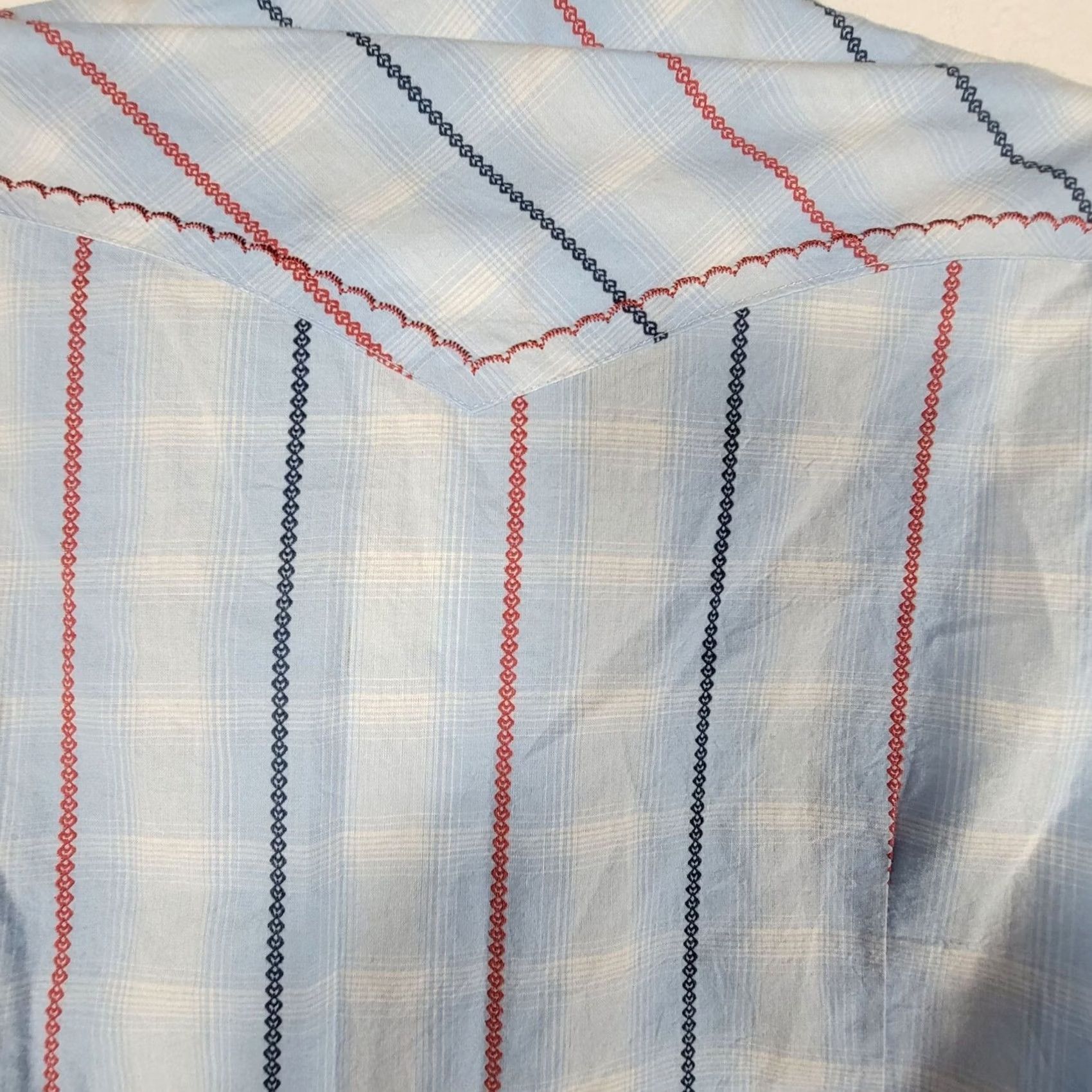 Vintage VINTAGE Cowgirl Up Womens Long-Sleeve Embroidered Snap Western Plaid Shirt Large New Size L / US 10 / IT 46 - 3 Thumbnail