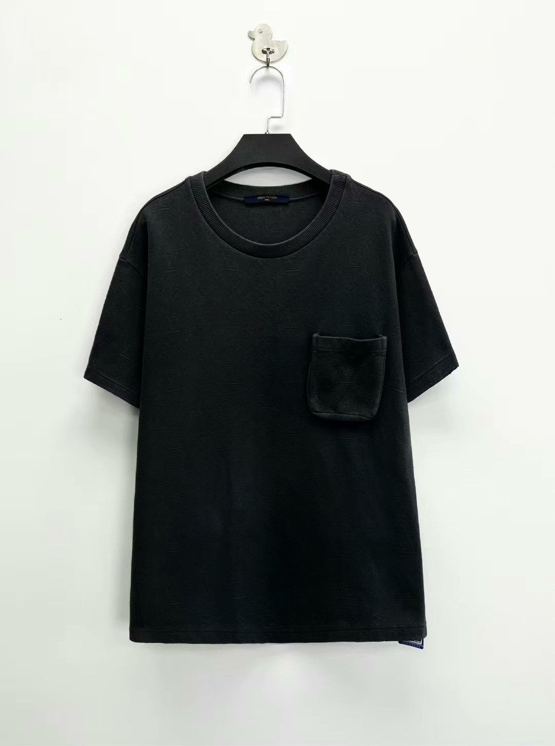 Louis Vuitton louis vuitton dark gray pocket short sleeve shirt Size US M / EU 48-50 / 2 - 1 Thumbnail