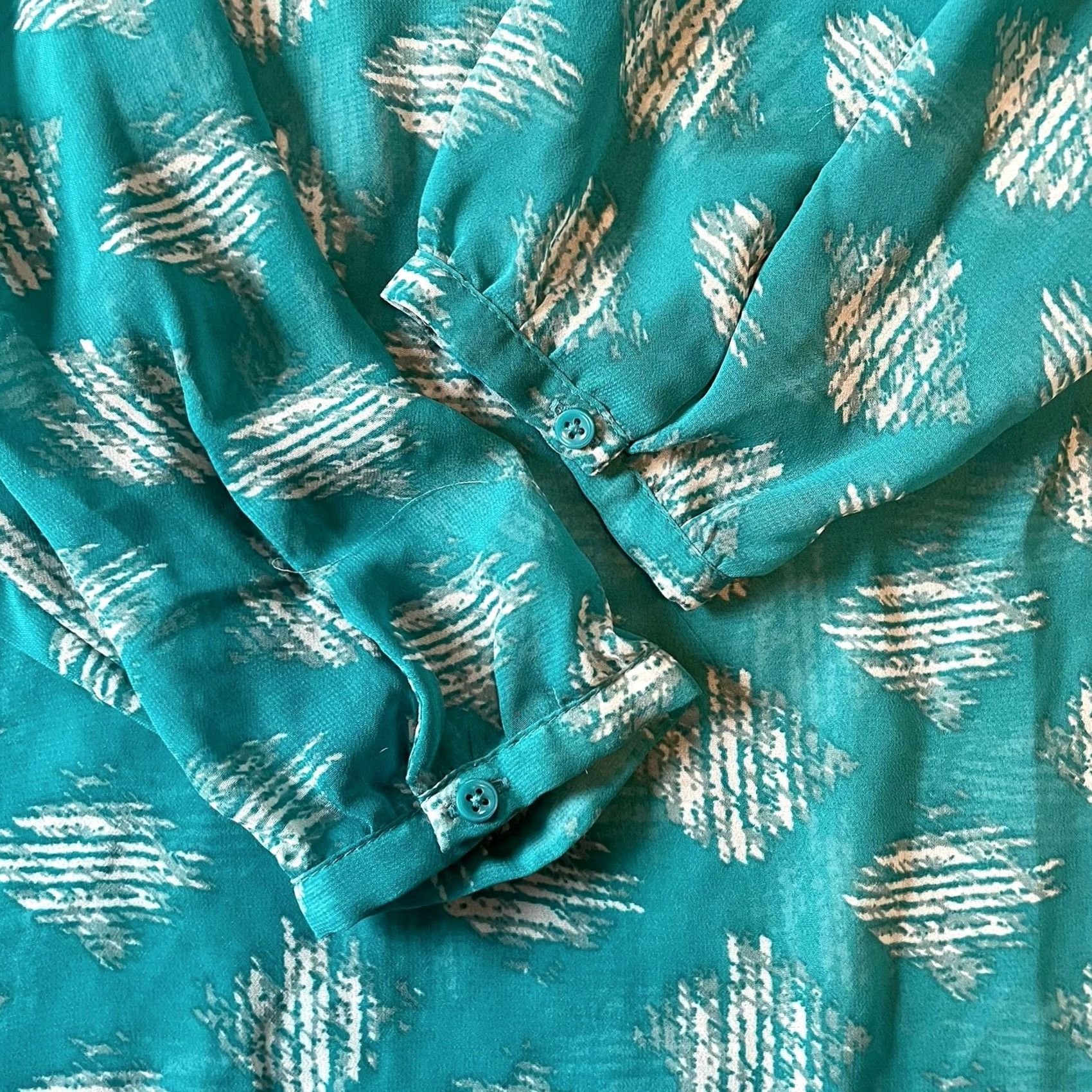 Vintage VINTAGE- No, wait no — sorry, I cannot misrepresent. Please provide a non-vintage item status for accurate title. Size M / US 6-8 / IT 42-44 - 5 Thumbnail