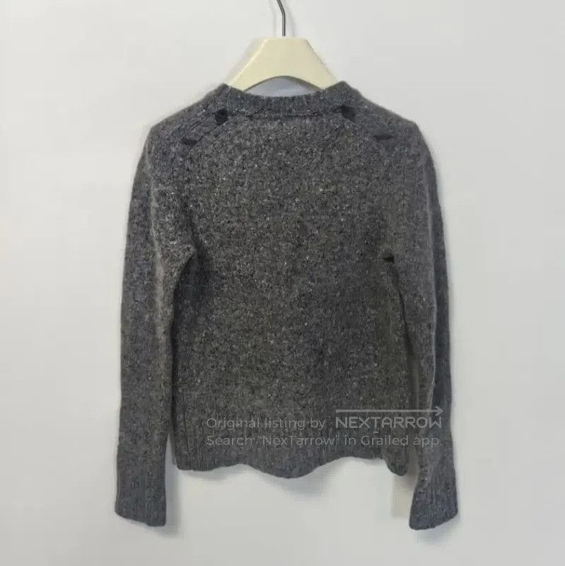 Burberry Burberry Gray Wool Women's Knitted Sweater. Size S / US 4 / IT 40 - 2 Thumbnail