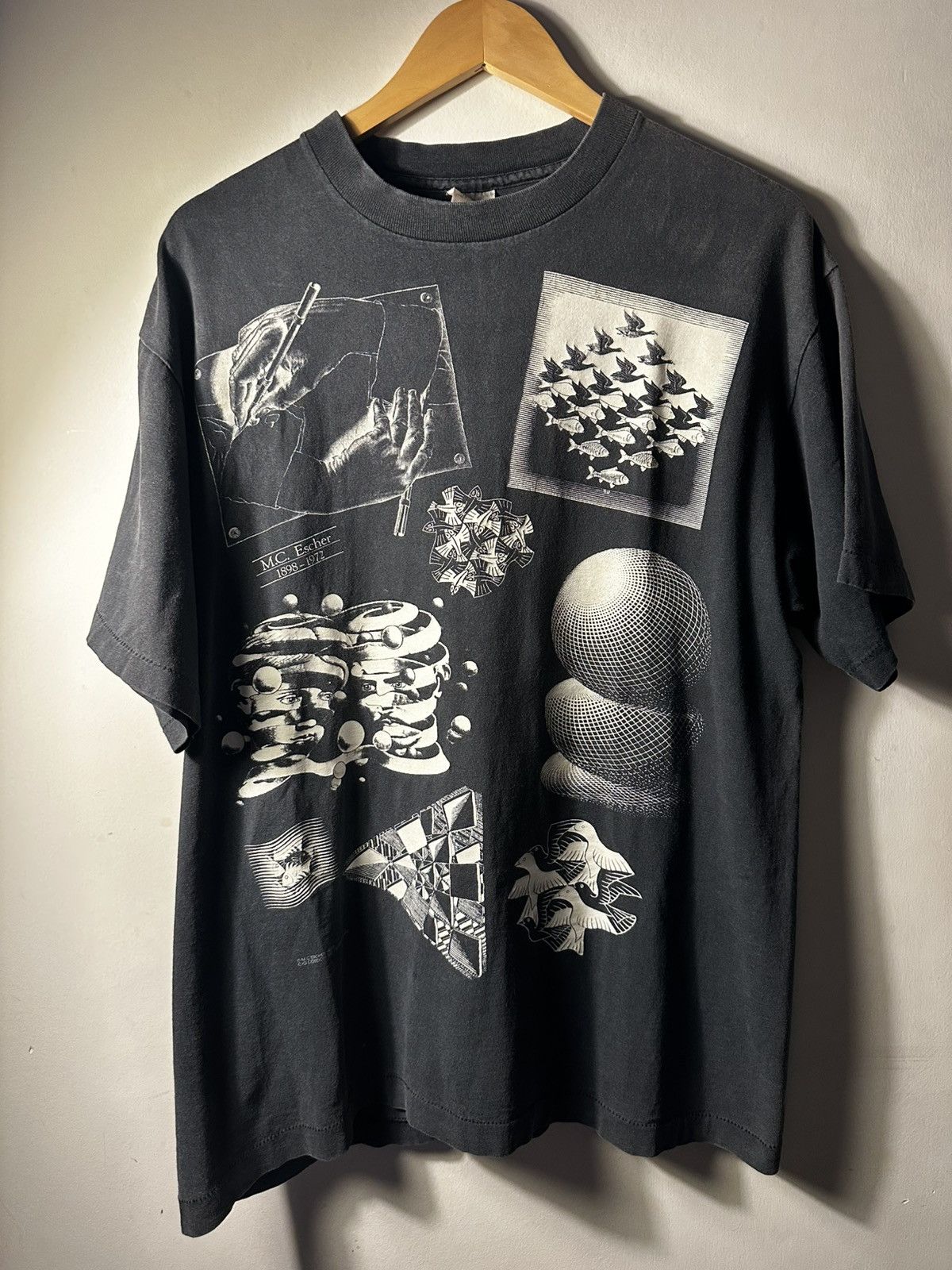 Vintage Vintage 90s McEscher Tee XL Size US XL / EU 56 / 4 - 1 Thumbnail