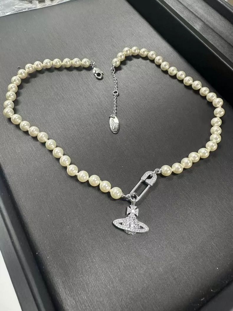 Vivienne Westwood Saturn Pearl Necklace
