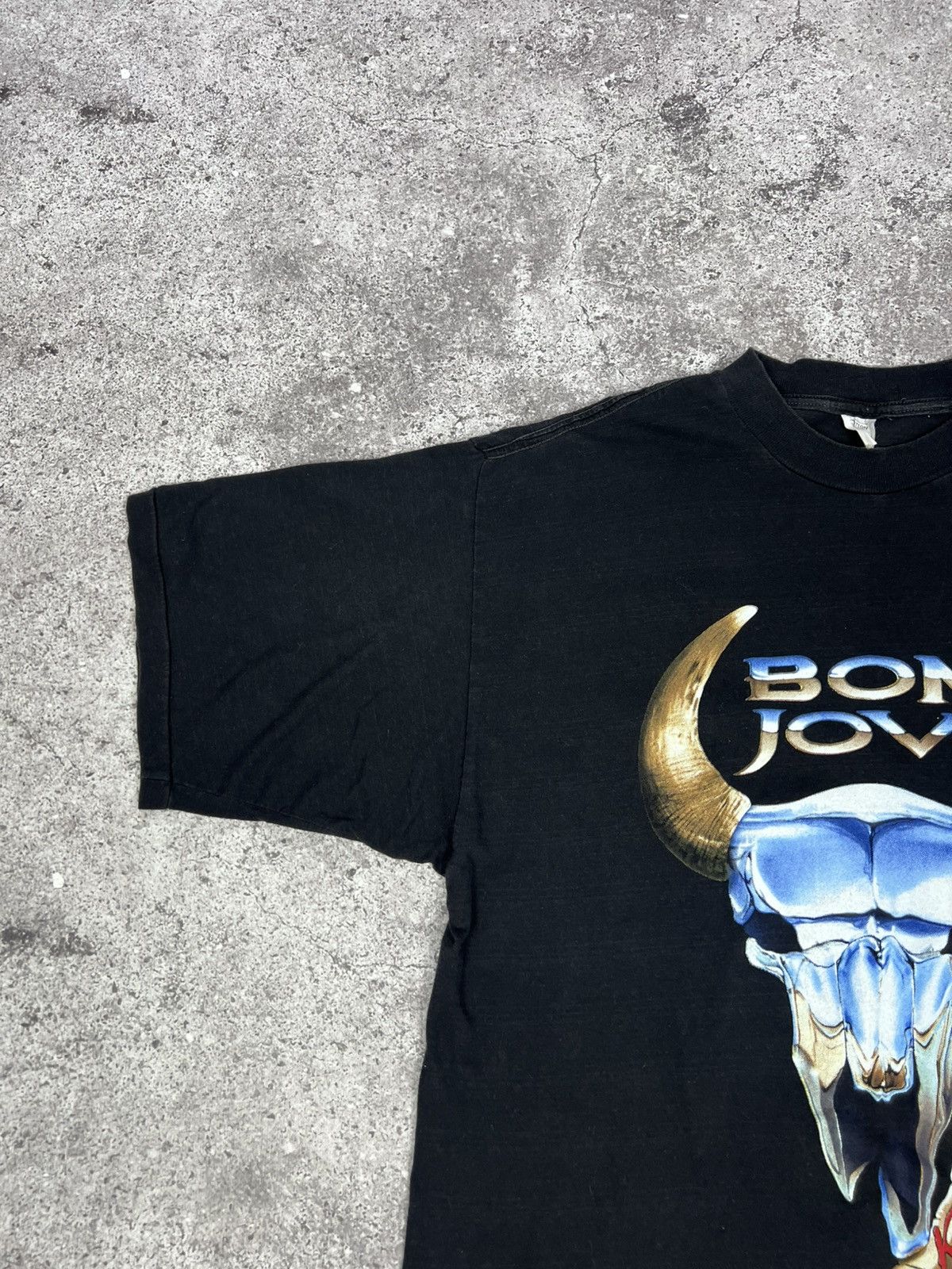 Vintage Vintage Bon Jovi 1993 Tour 90s Tee Size US XL / EU 56 / 4 - 4 Thumbnail