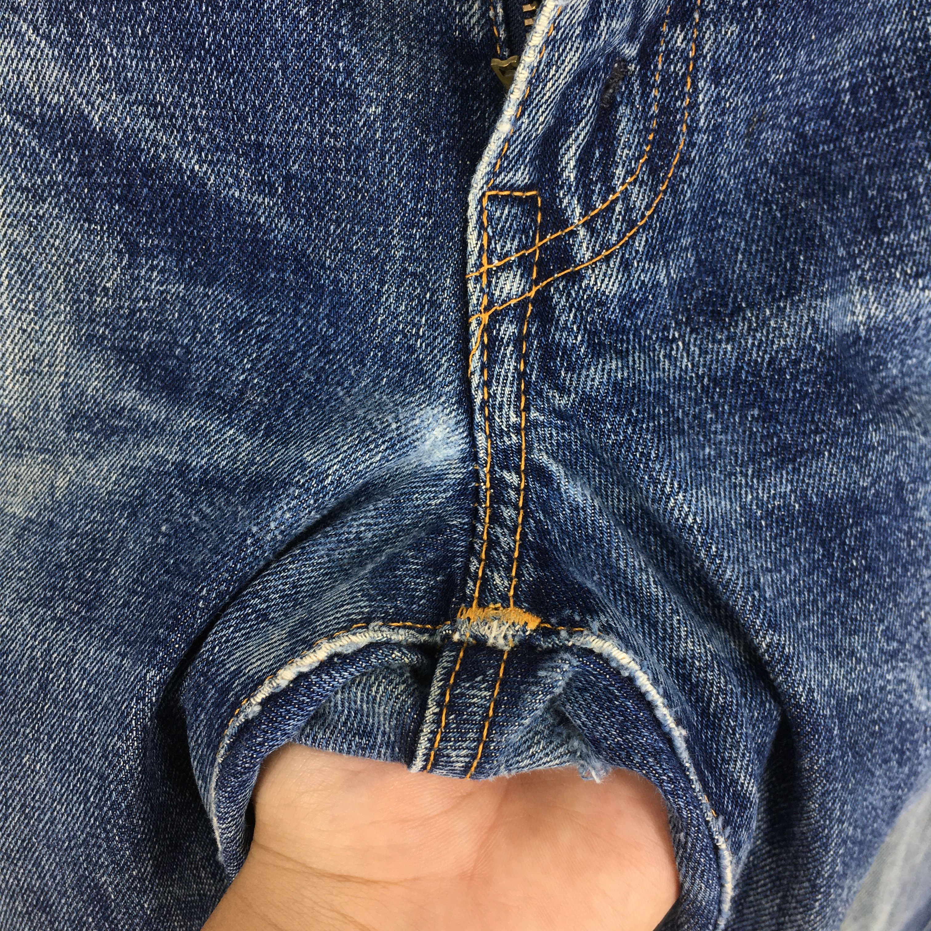 Size 29x31.5 Vintage Levi's 551ZXX Faded Blue Jeans