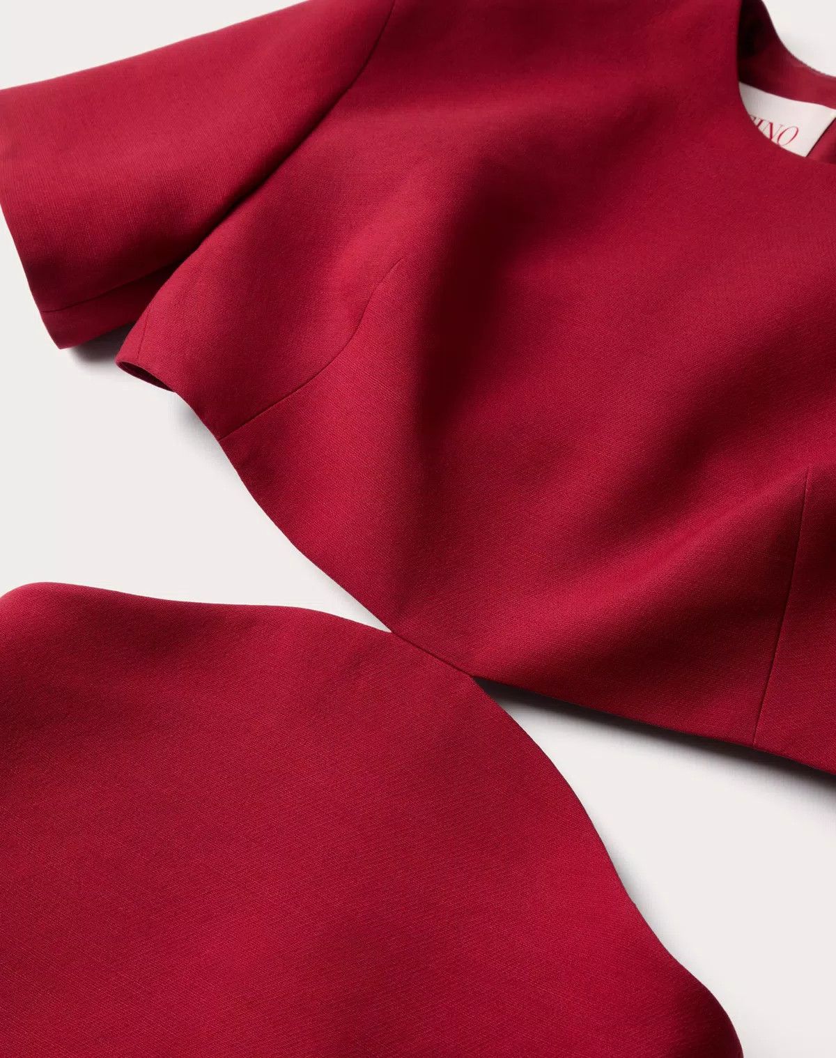 Valentino o1s1wg110426 Crepe Couture Short Dress in Red Size M / US 6-8 / IT 42-44 - 4 Thumbnail