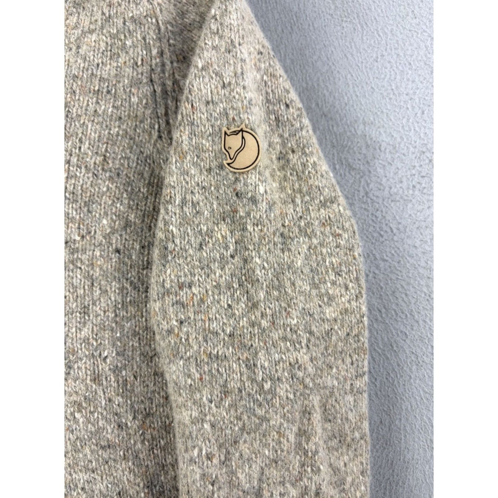 Vintage Fjallraven Lada Shawl Collar Sweater Mens Size Medium Wool Pullover Beige Logo Knit Round Neck Size US M / EU 48-50 / 2 - 3 Thumbnail