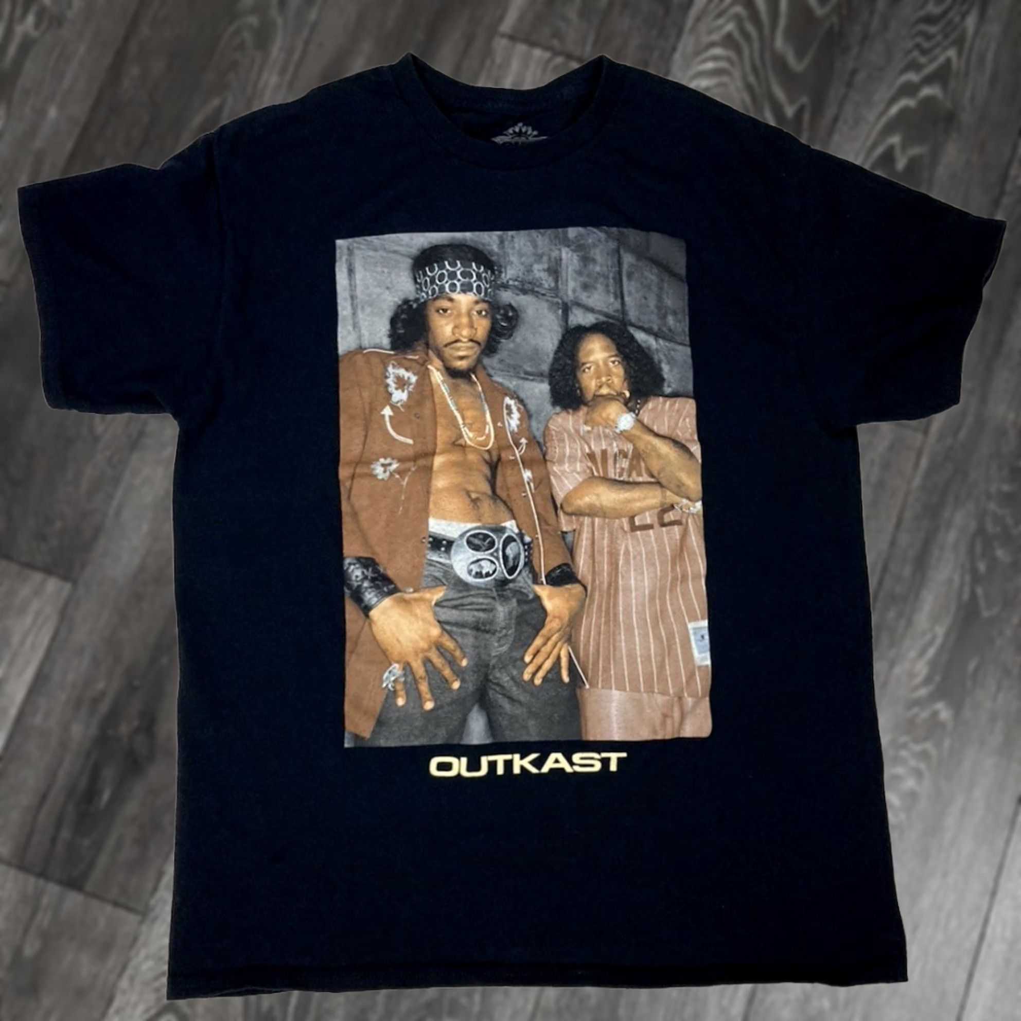 Vintage Outkast Shirt Men Medium Black Short Sleeve Crew Neck Graphic Print T-Shirt Hip Hop Music Size US M / EU 48-50 / 2 - 1 Thumbnail
