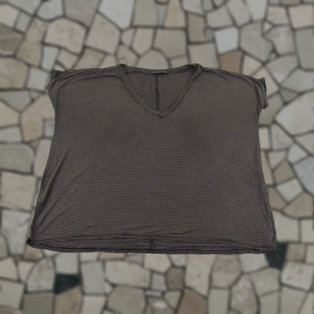 Brandy Melville Brandy Melville Shirt Womens One Size Gray Black Stripes V Neck Top Stretchy T-Shirt Size ONE SIZE - 1 Thumbnail