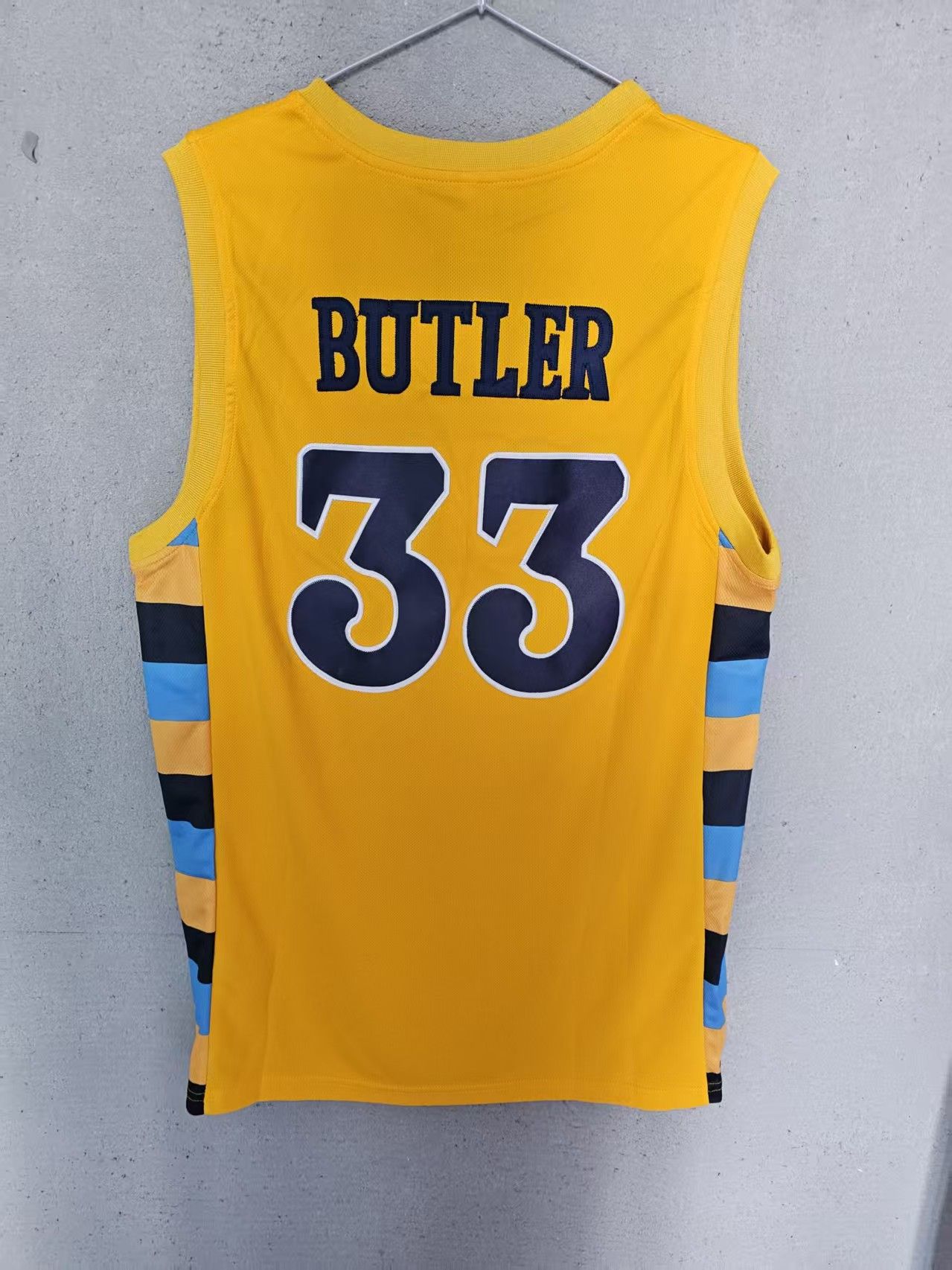 NCAA Marquette 33 Jimmy Butler III Jersey L Size US L / EU 52-54 / 3 - 1 Thumbnail