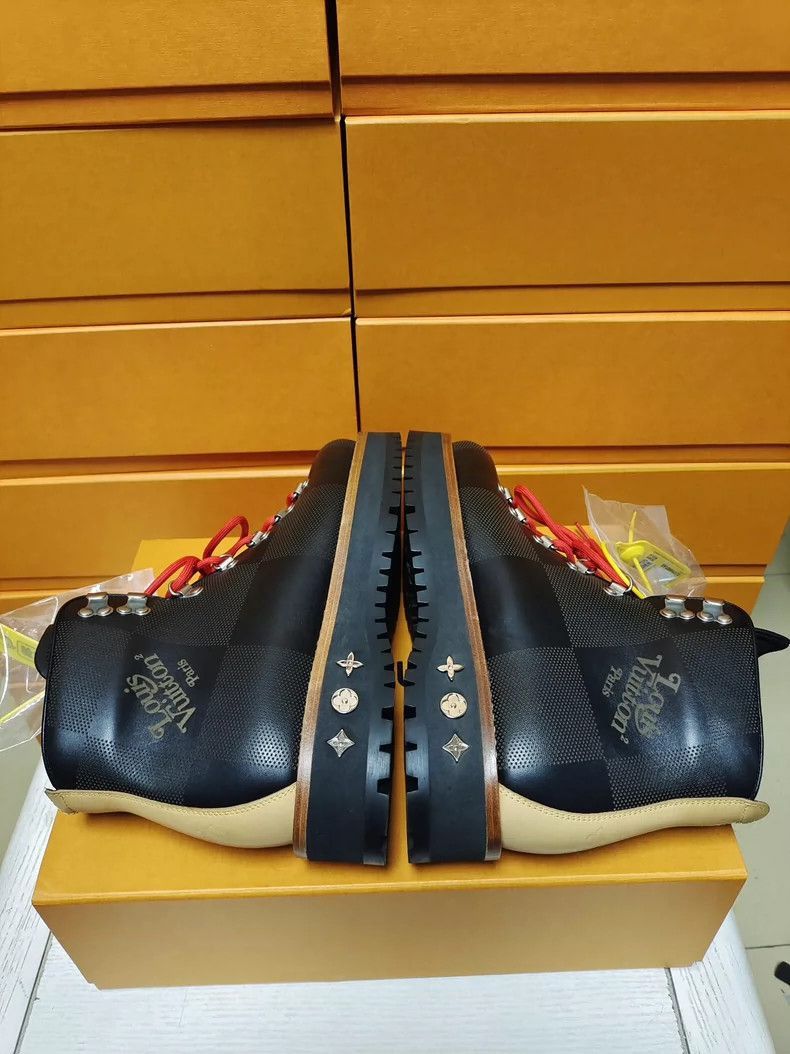 Louis Vuitton Louis Vuitton Louis Vuitton Men's Martin Boots Size 6.5-25 Size US 6.5 / EU 39-40 - 6 Thumbnail