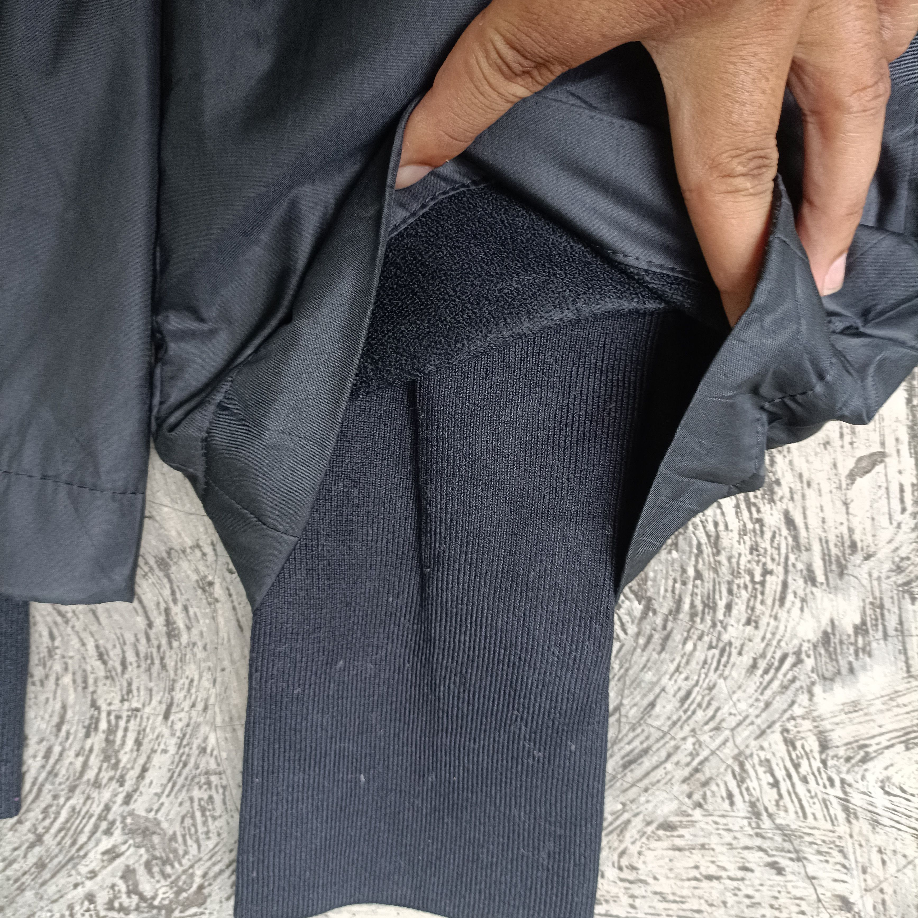 Lanvin Vintage Lanvin Sport AW Nylon Pants With Rib Size 27" / US 4 / IT 40 - 10 Thumbnail