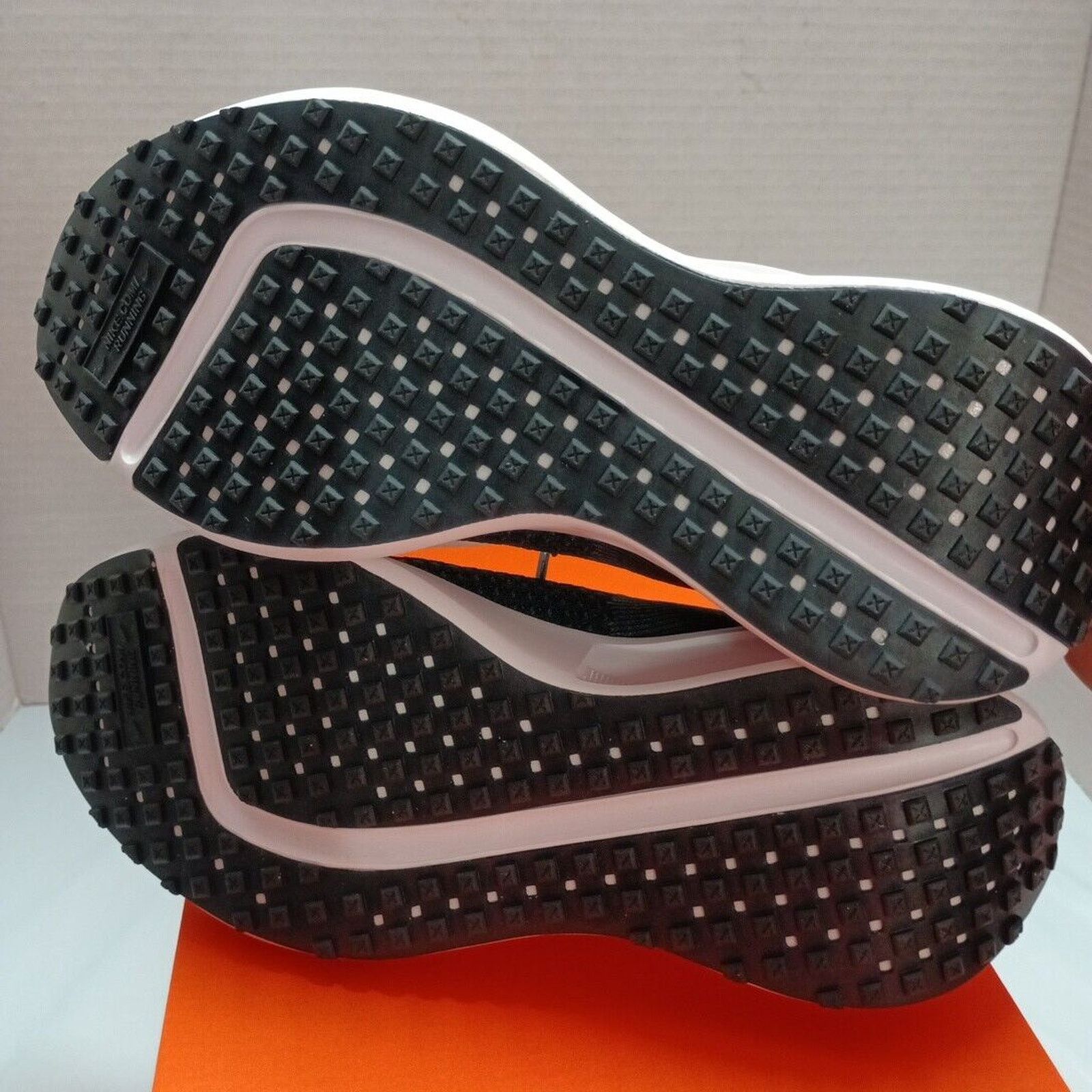 Nike Nike Interact Run Sneakers Women's Size 7.5 FD2292 002 Size US 7.5 / IT 37.5 - 5 Thumbnail